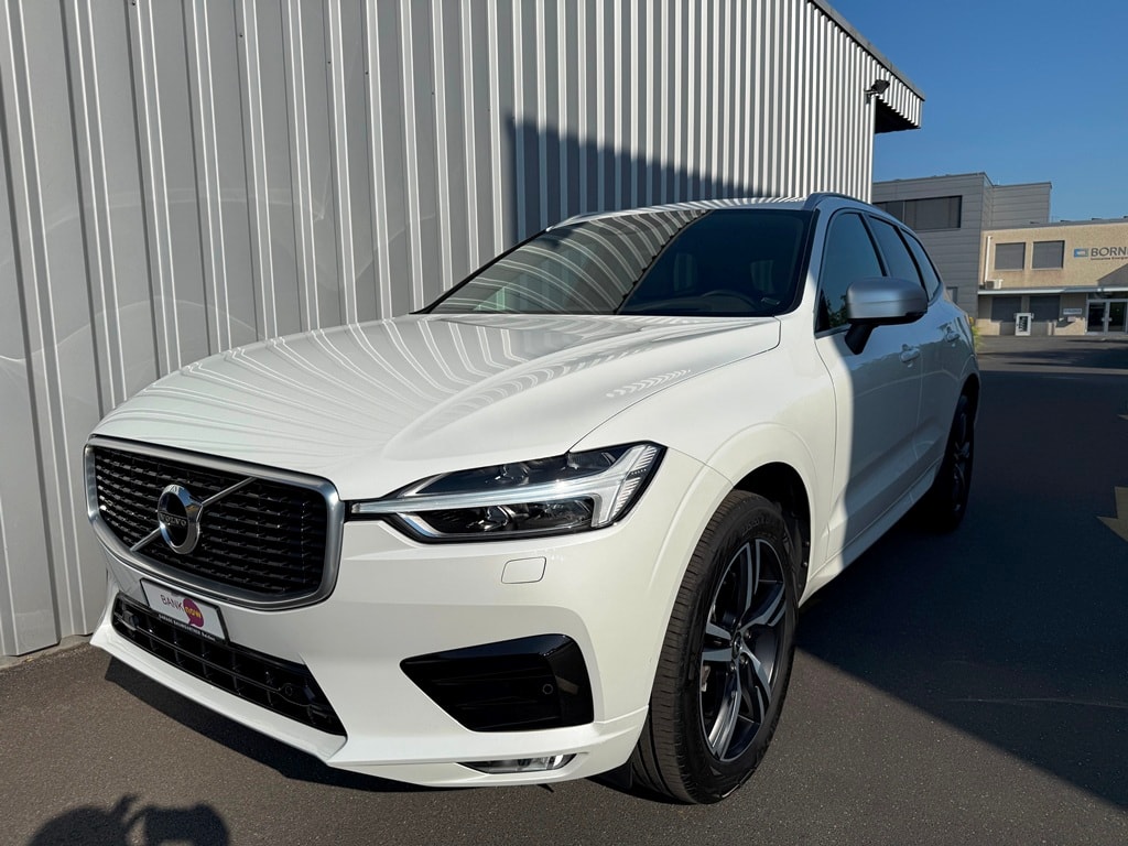 VOLVO XC60 D4 AWD R-Design Geartronic-image-0