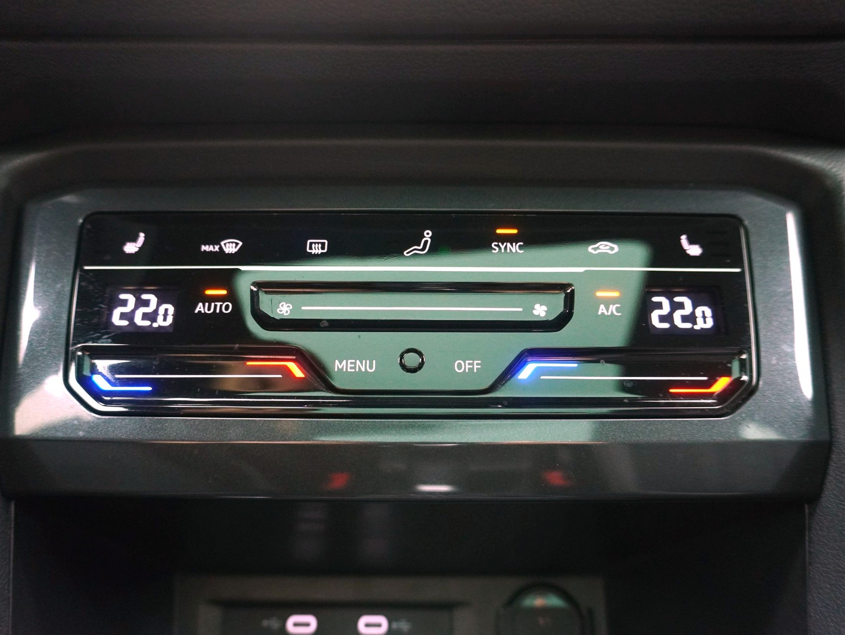 VW Tiguan Allspace 2.0 TDI DSG R-Line Black Style 4Motion-image-15