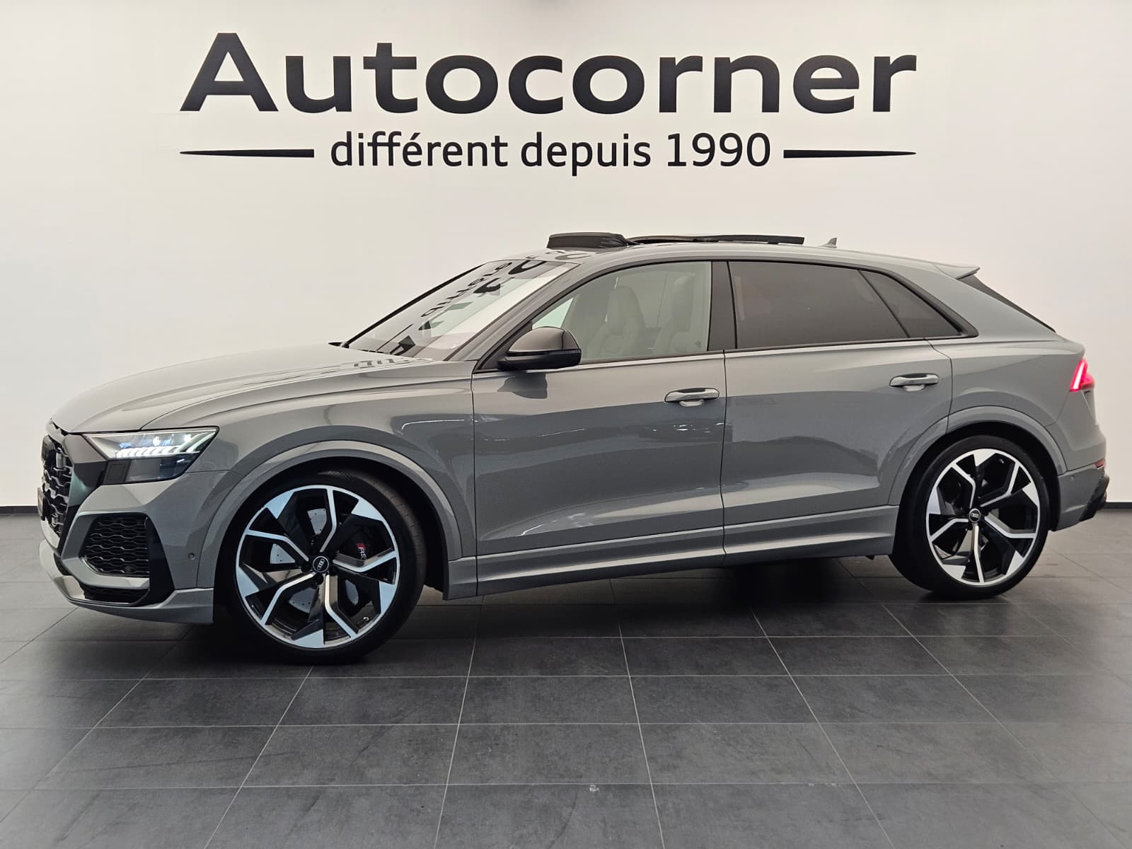 AUDI RSQ8 quattro tiptronic-image-0