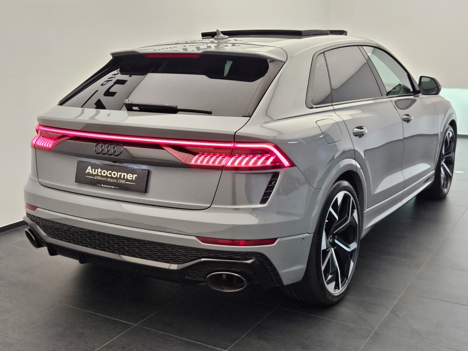 AUDI RSQ8 quattro tiptronic-image-6