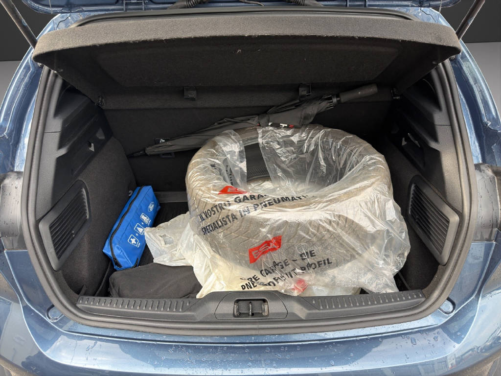 FORD Focus 1.0i EcoB Hybrid 155 ST-Line X-image-9