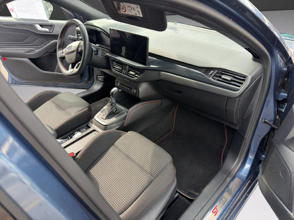 FORD Focus 1.0i EcoB Hybrid 155 ST-Line X-image-10