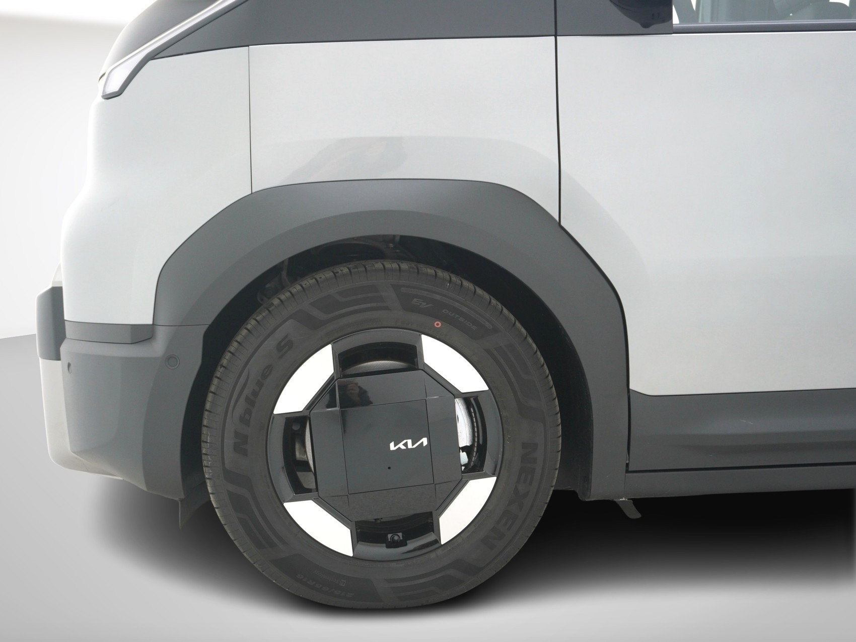 KIA PV5 Passenger 71.2 kWh Elite Plus-image-8