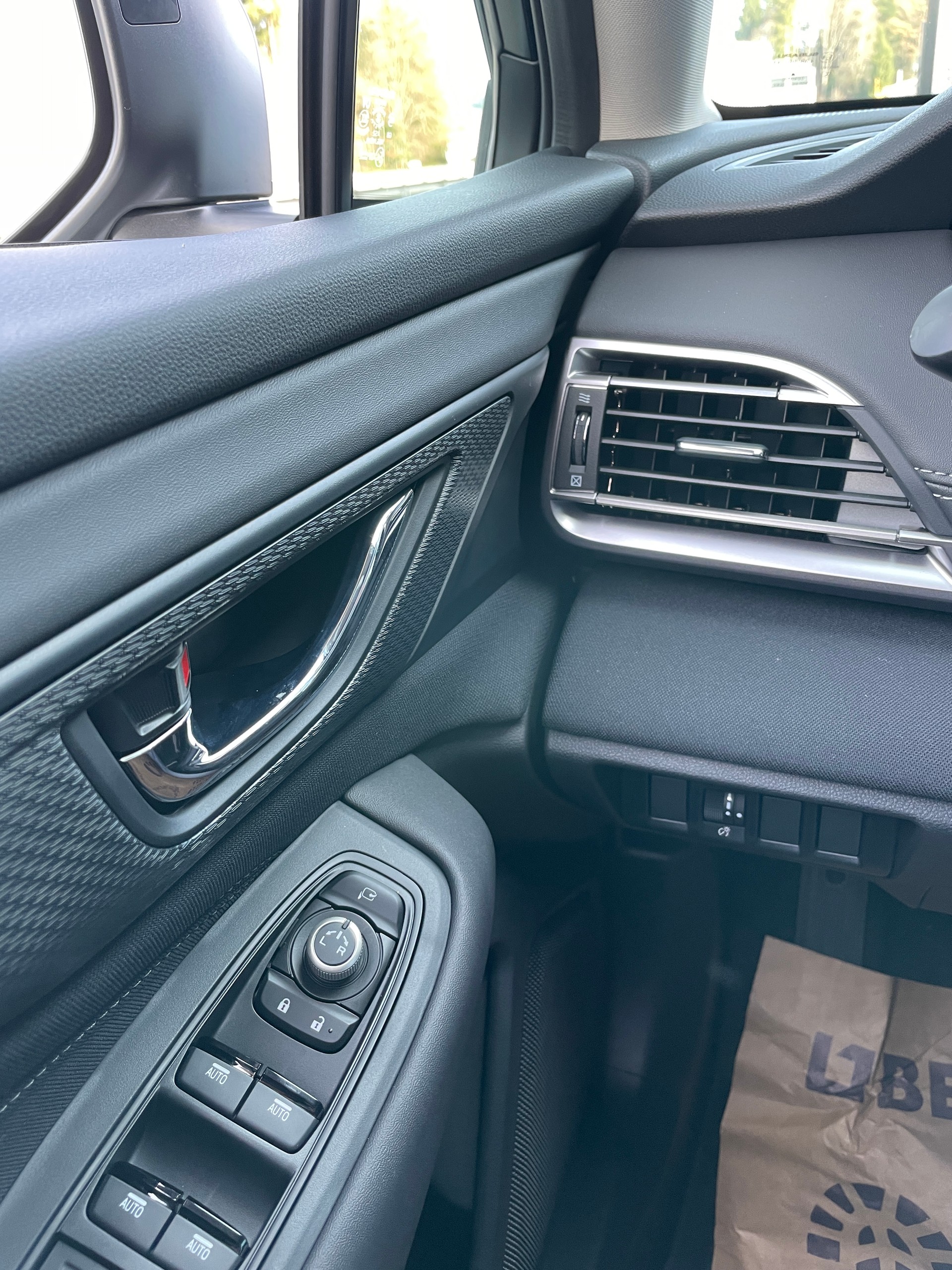 SUBARU Outback 2.5i Advantage AWD Lineartronic-image-23