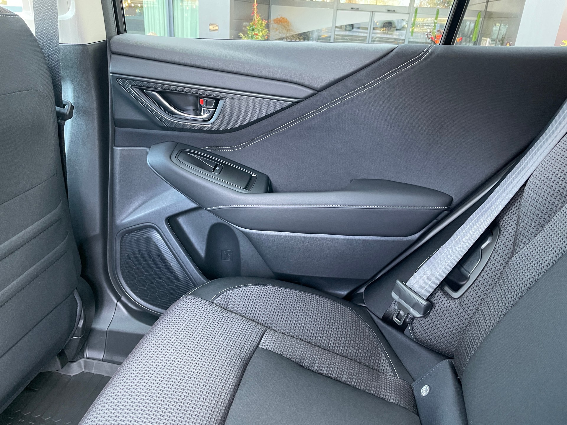 SUBARU Outback 2.5i Advantage AWD Lineartronic-image-15