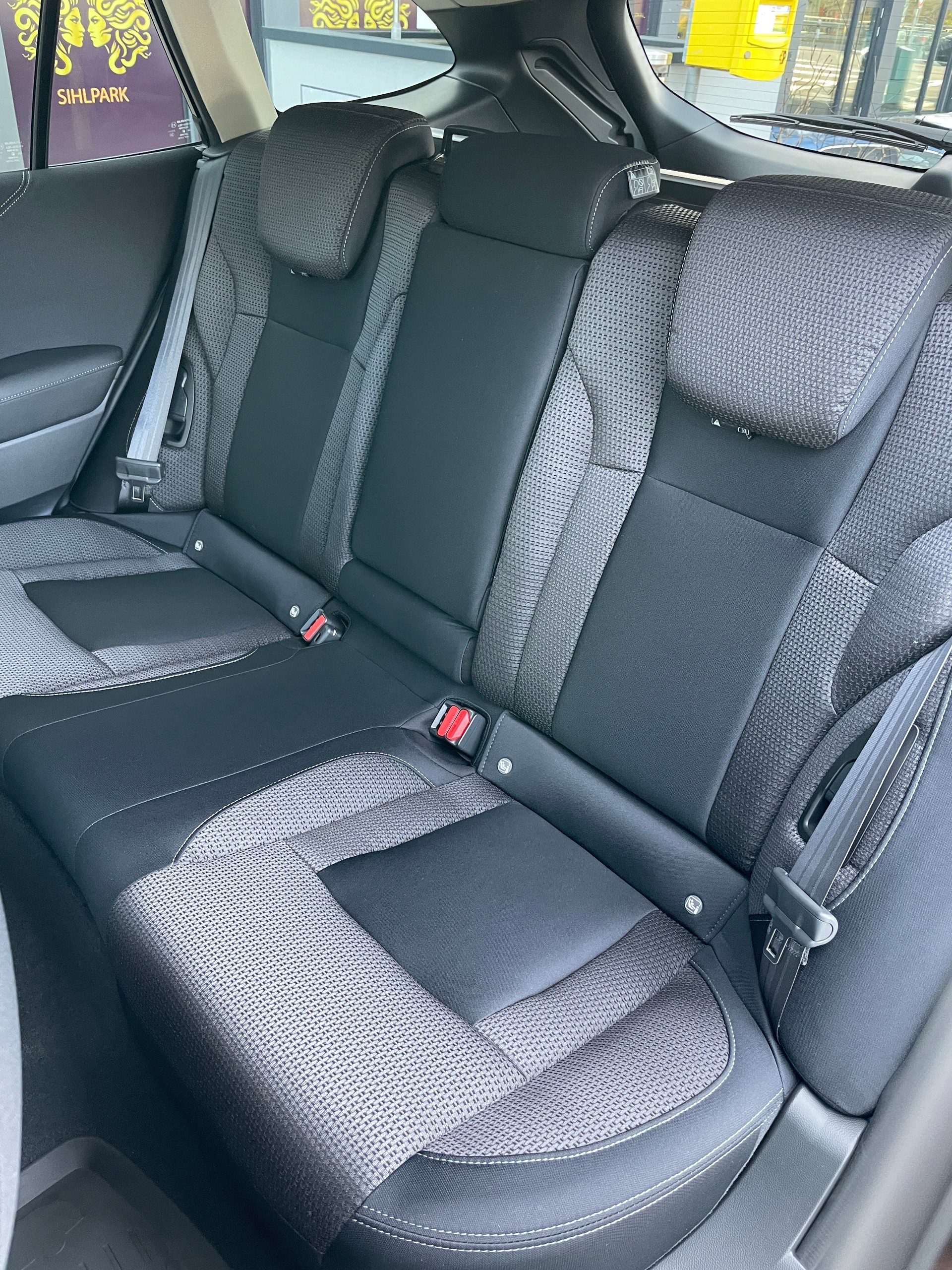 SUBARU Outback 2.5i Advantage AWD Lineartronic-image-13