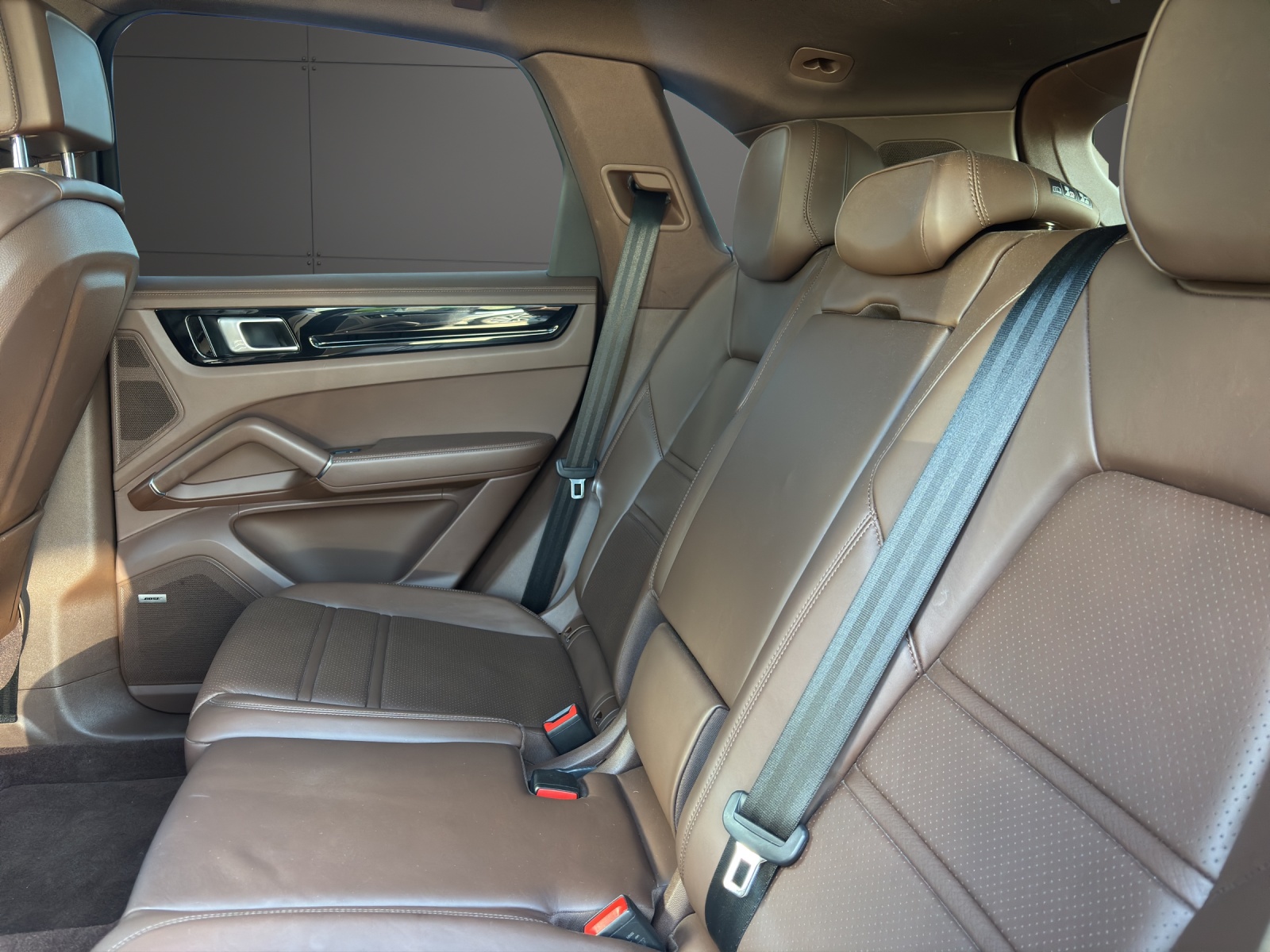 PORSCHE Cayenne-image-11