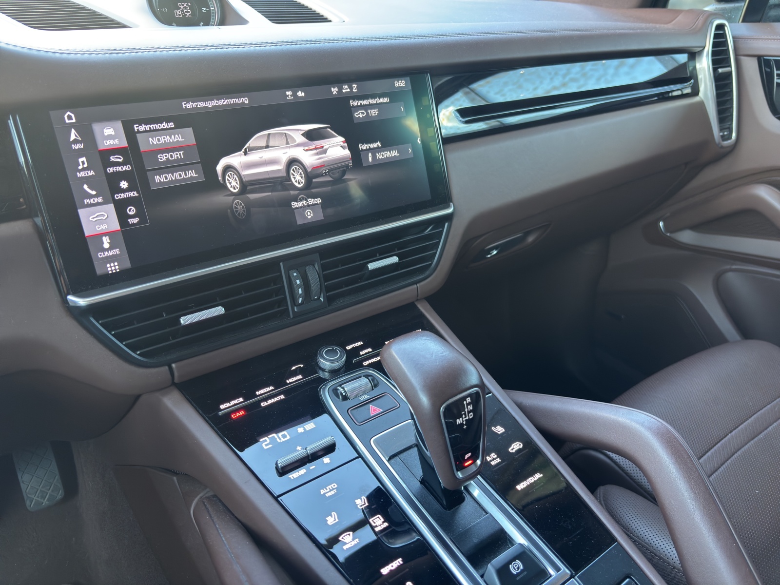 PORSCHE Cayenne-image-5