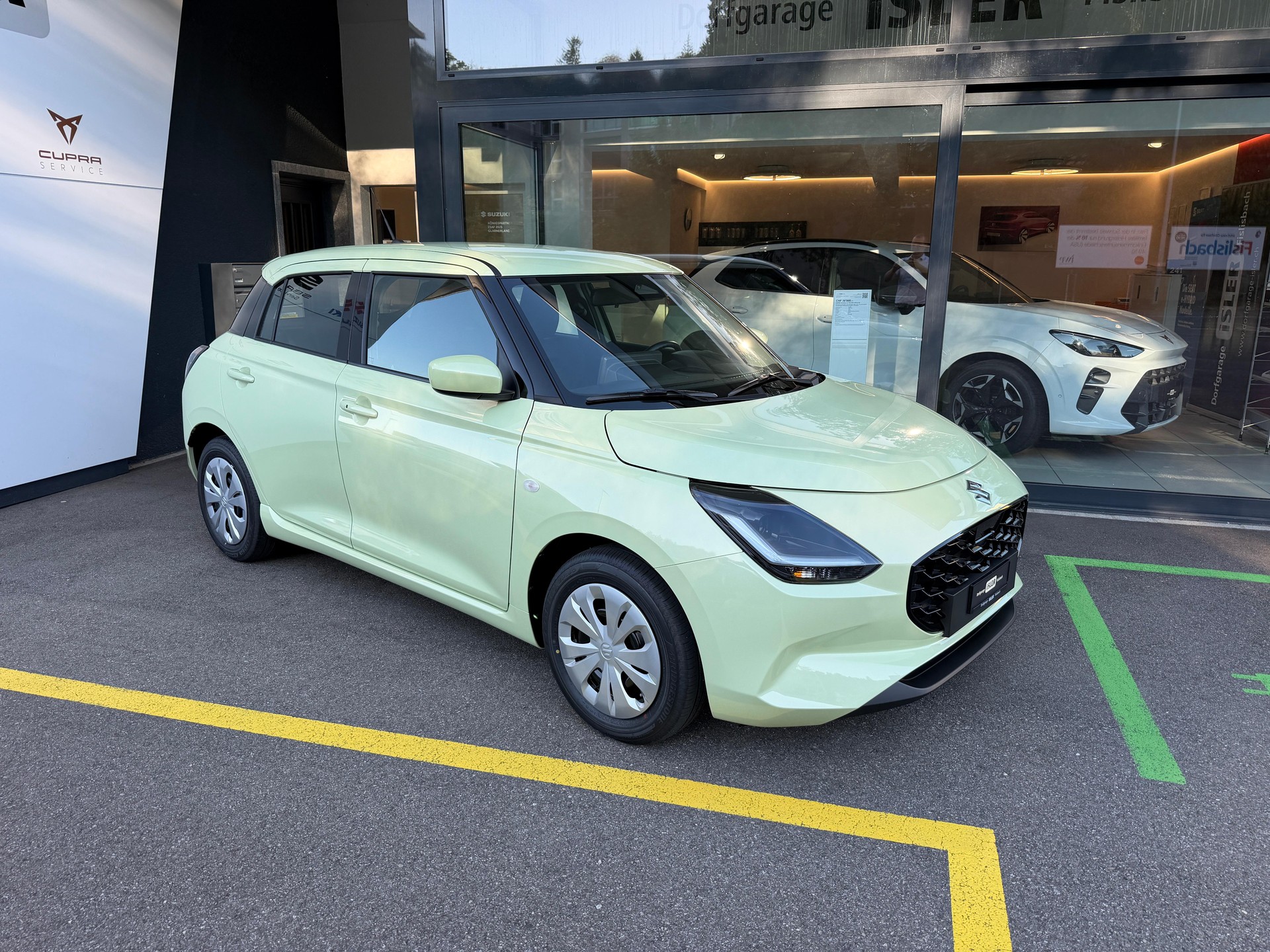 SUZUKI Swift 1.2 Unico Hybrid-image-0