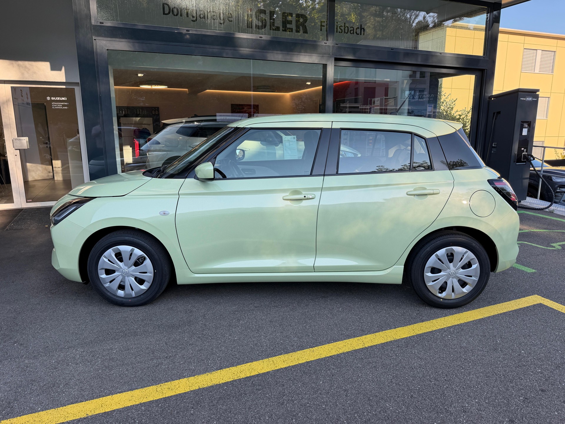 SUZUKI Swift 1.2 Unico Hybrid-image-4