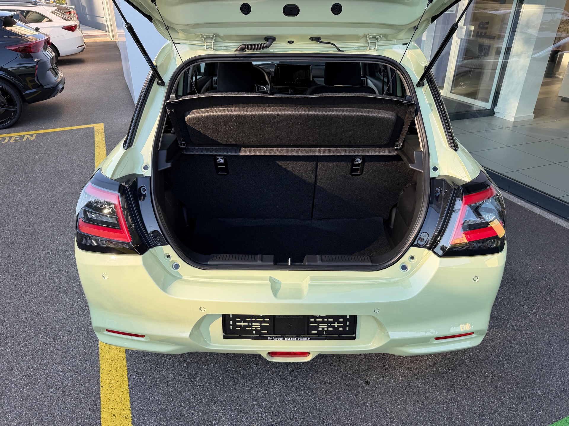 SUZUKI Swift 1.2 Unico Hybrid-image-6