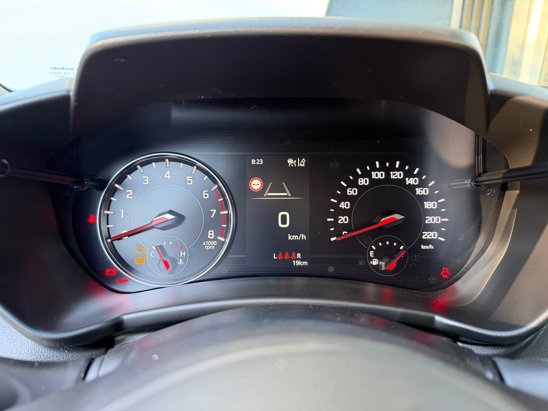 SUZUKI Swift 1.2 Unico Hybrid-image-12
