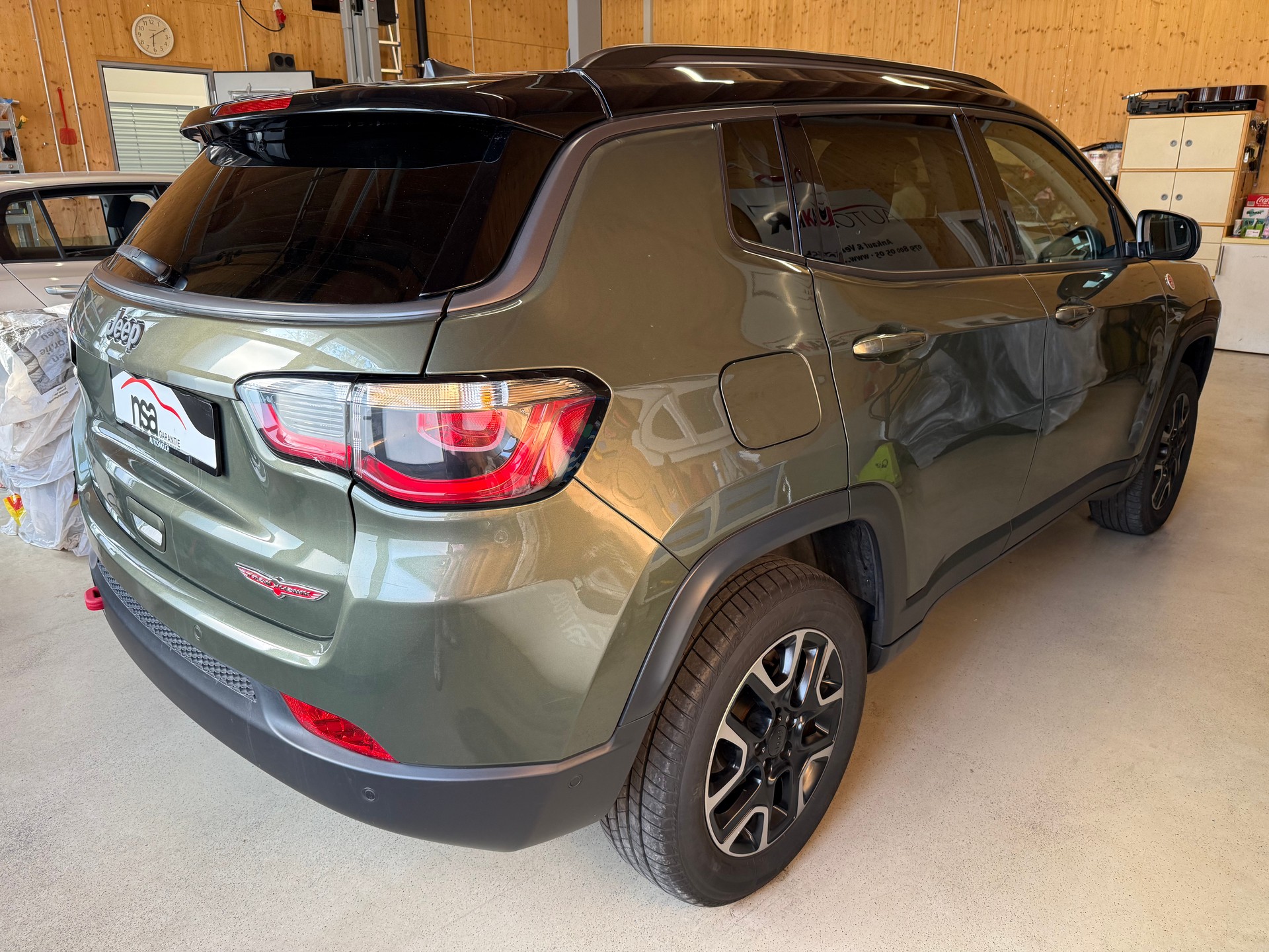 JEEP Compass 2.0CRD Trailhawk AWD 9ATX-image-3