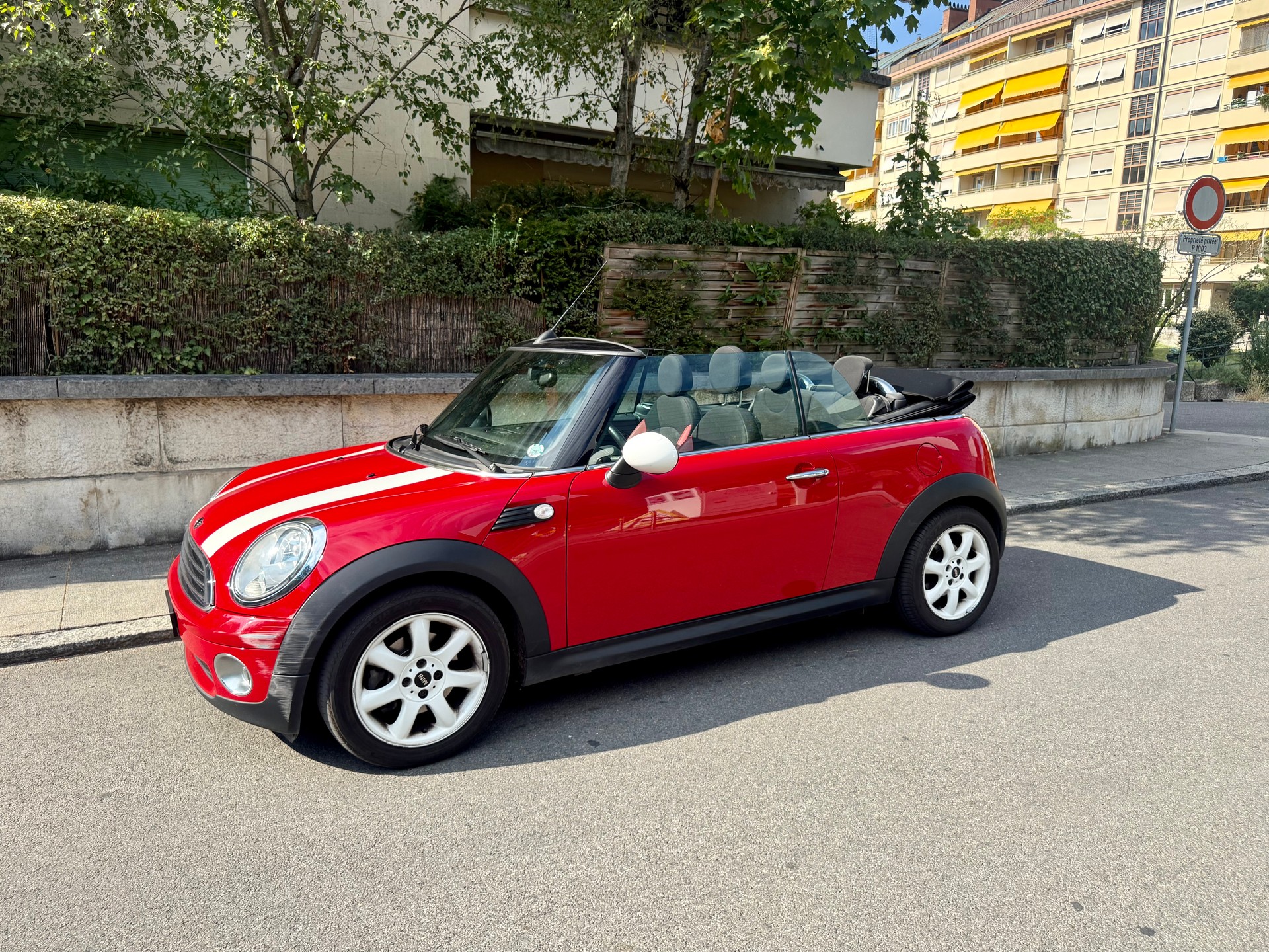 MINI 1.6i Cooper-image-4