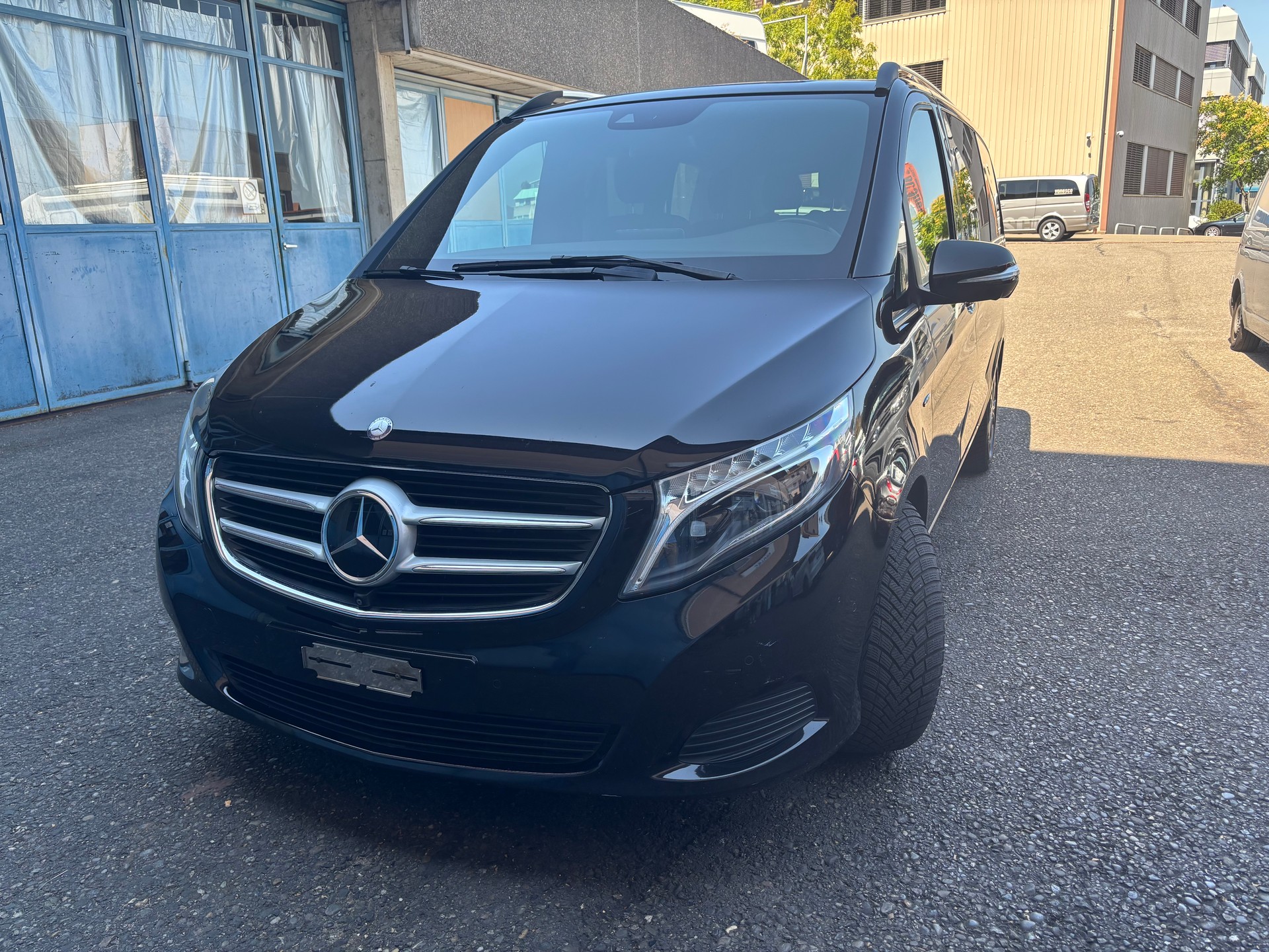 MERCEDES-BENZ V 250 d Swiss Edition LANG 4Matic 7G-Tronic-image-2