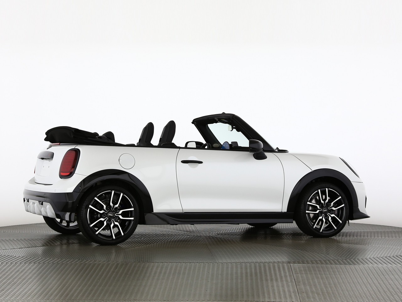 MINI Cooper S Cabriolet DKG-image-15