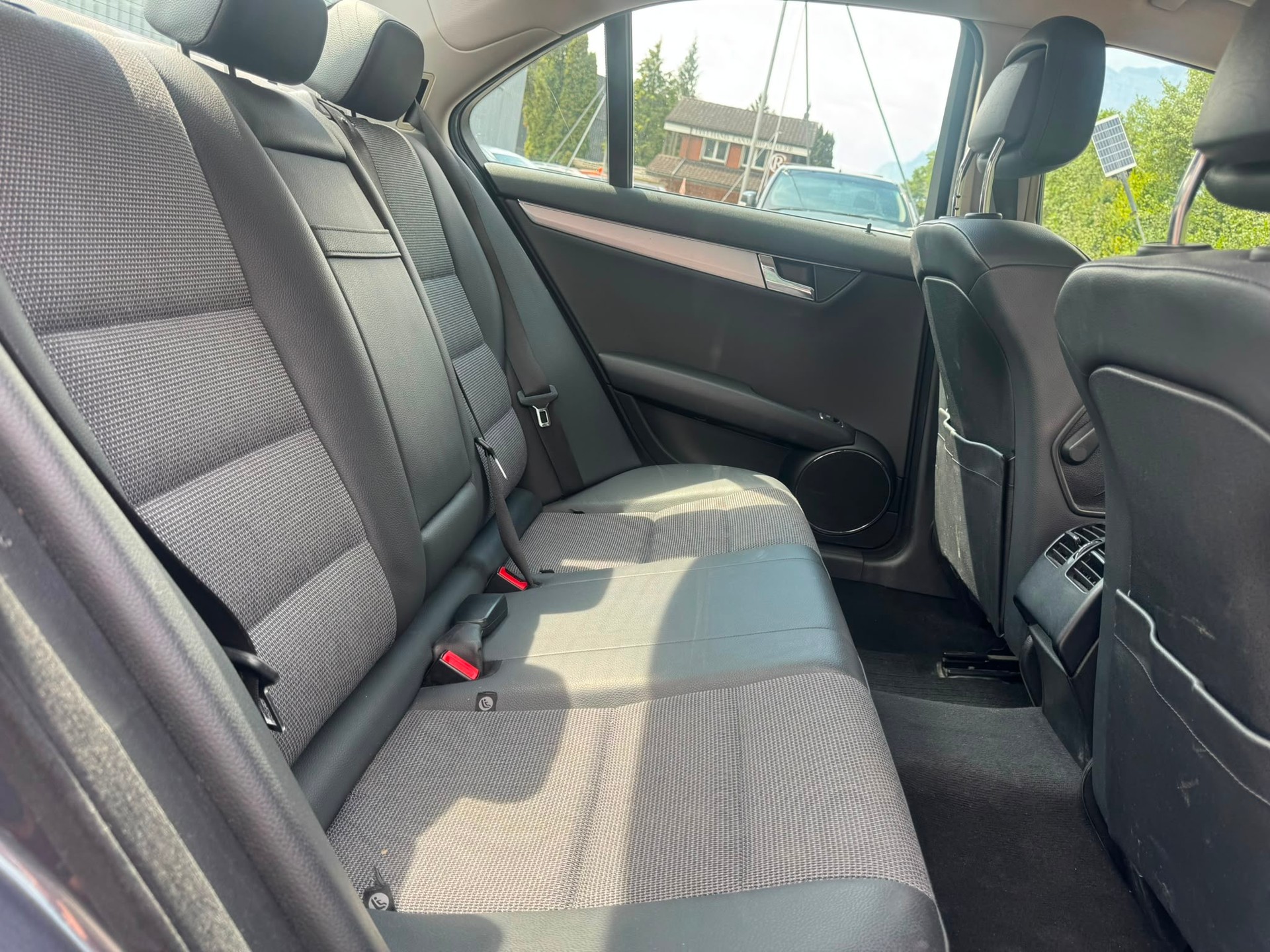 MERCEDES-BENZ C 250 CDI Blue Efficiency 4Matic 7G-Tronic-image-13