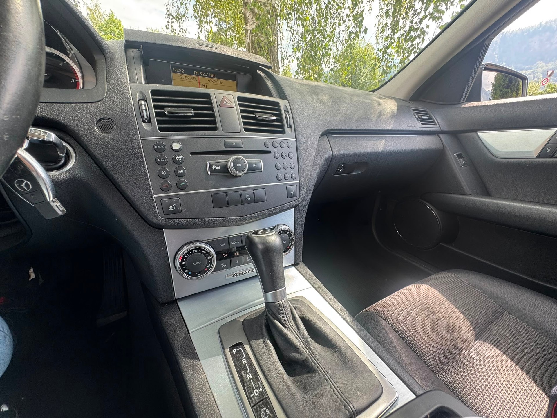 MERCEDES-BENZ C 250 CDI Blue Efficiency 4Matic 7G-Tronic-image-9