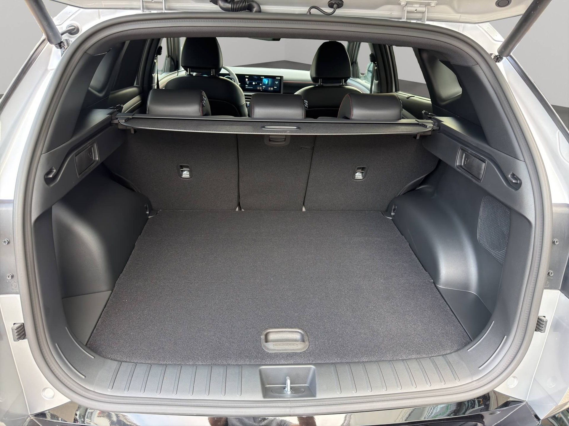 HYUNDAI Tucson 1.6 T-GDi HEV N-Line 4WD-image-11