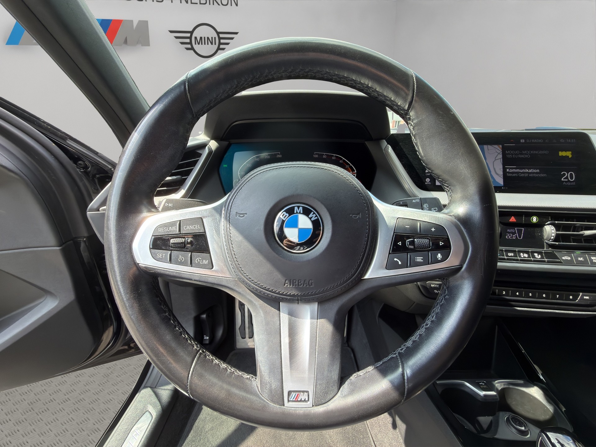 BMW 118i Pure M Sport Essential Edition-image-11