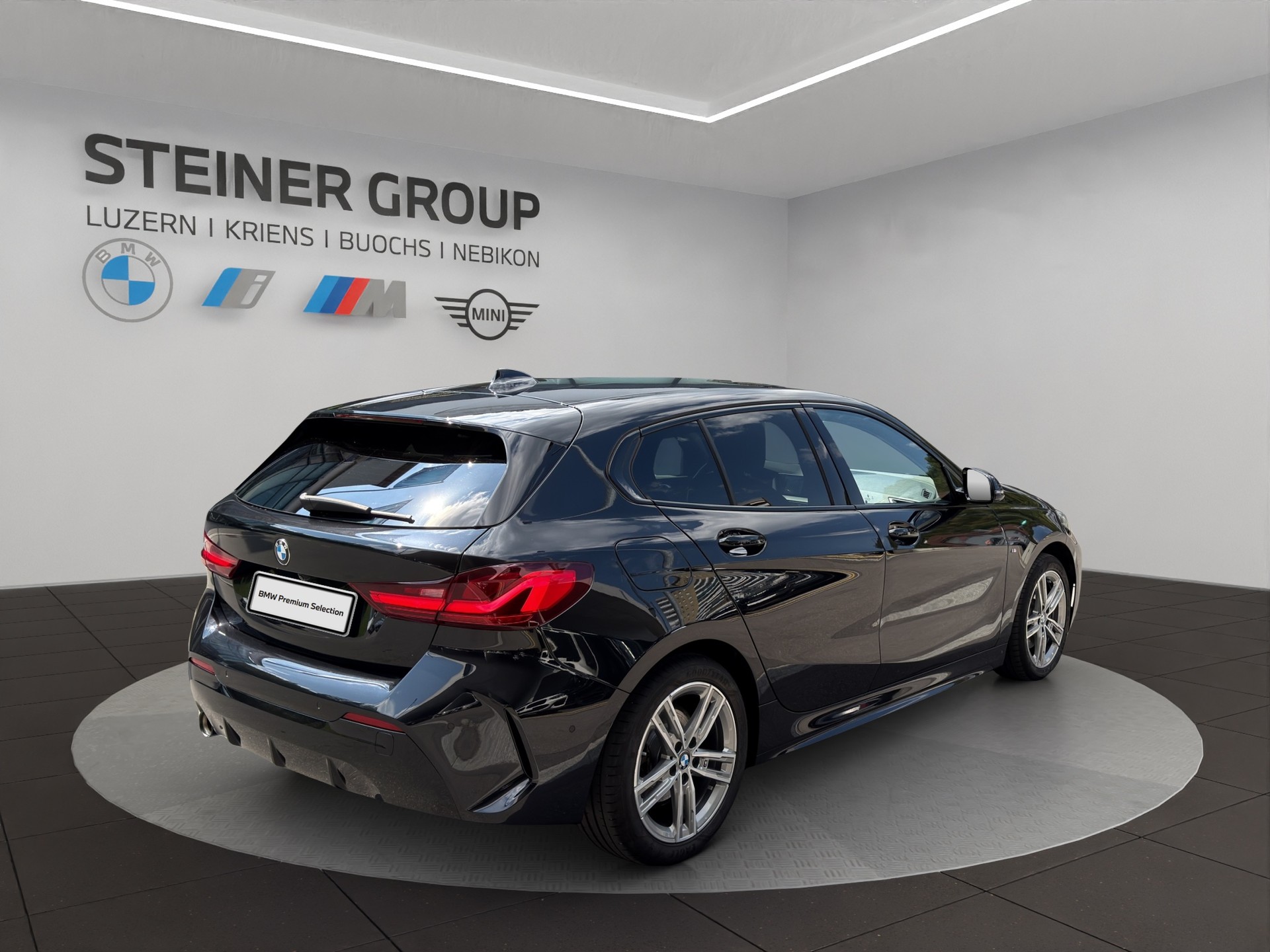 BMW 118i Pure M Sport Essential Edition-image-4