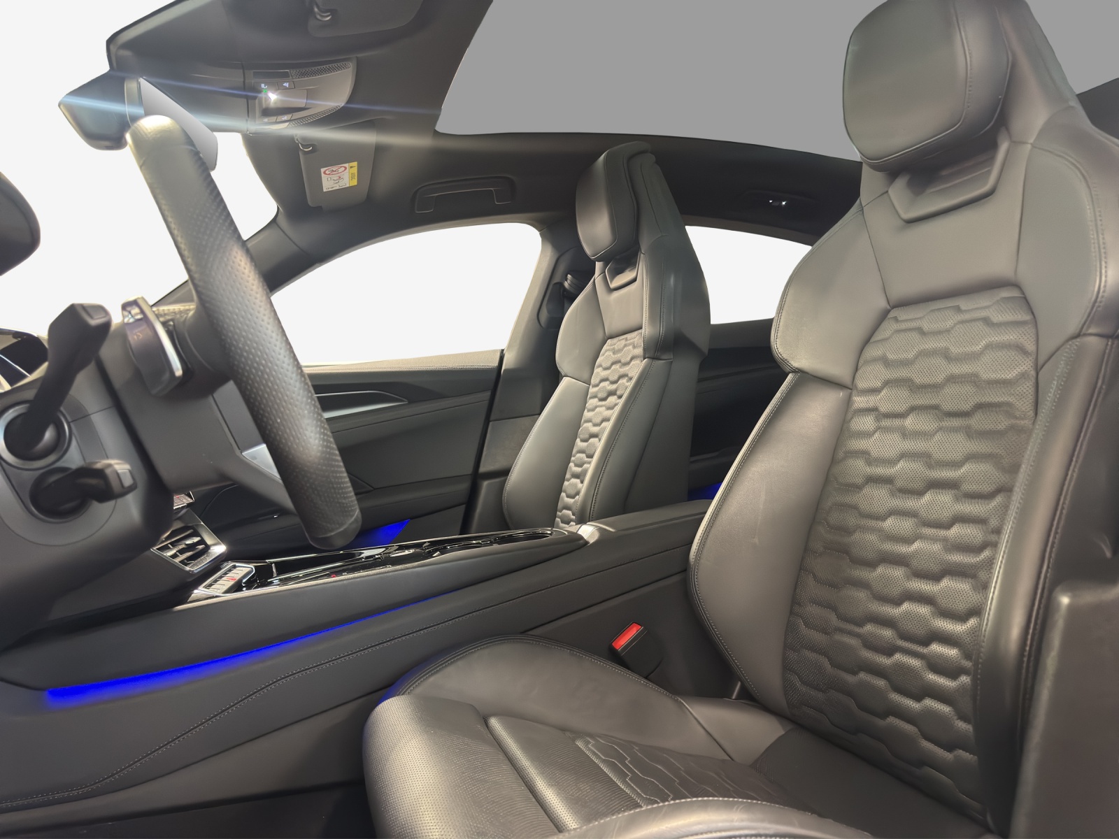 AUDI e-tron GT quattro-image-8