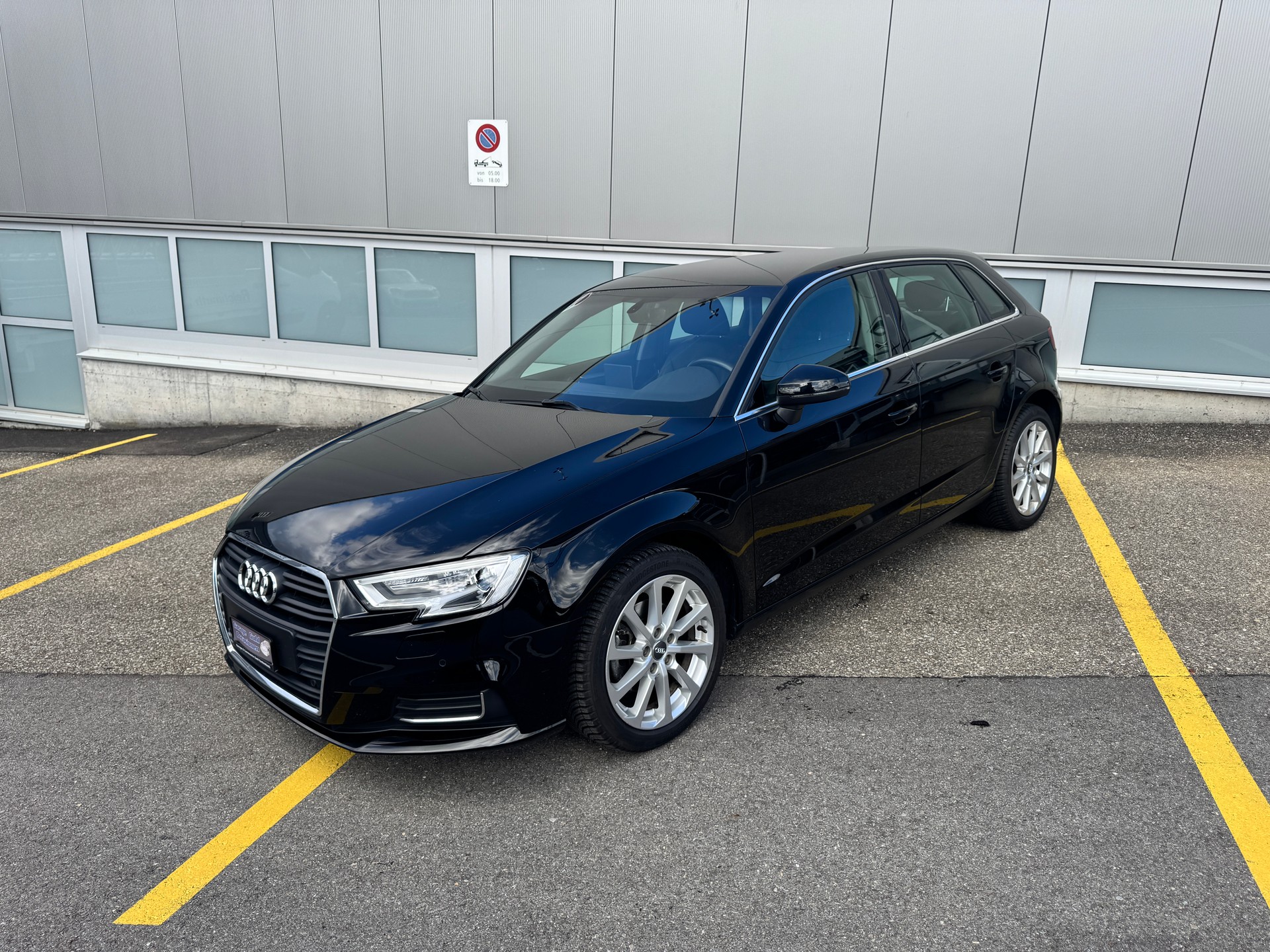 AUDI A3 Sportback 1.6 TDI Design-image-0