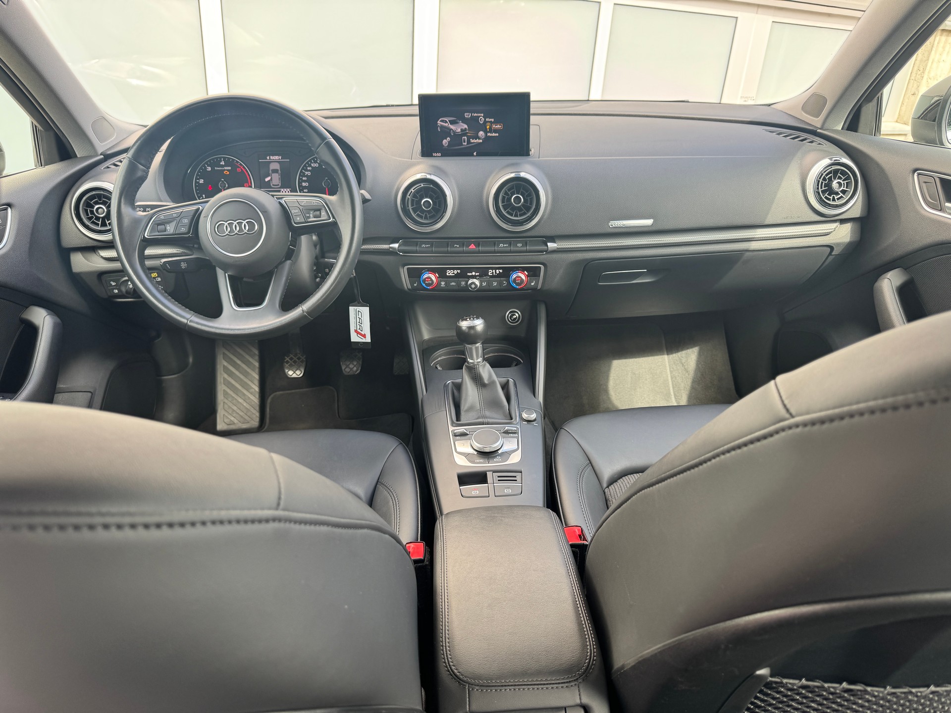 AUDI A3 Sportback 1.6 TDI Design-image-6