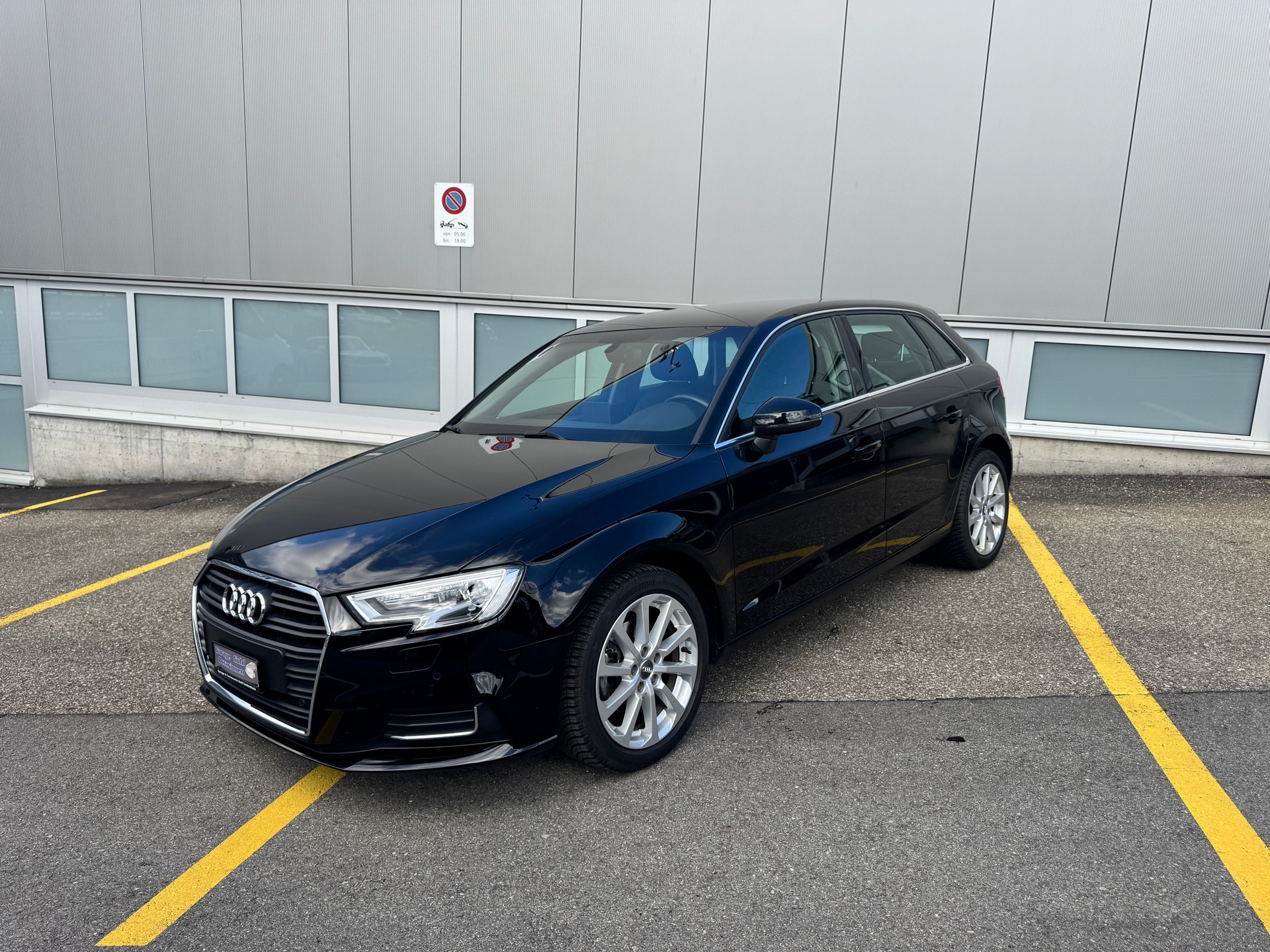 AUDI A3 Sportback 1.6 TDI Design-image-2