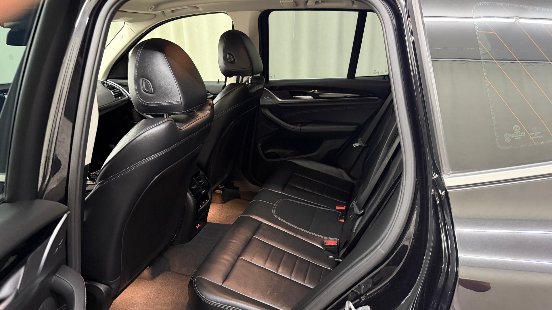 BMW X3 xDrive 30e-image-11