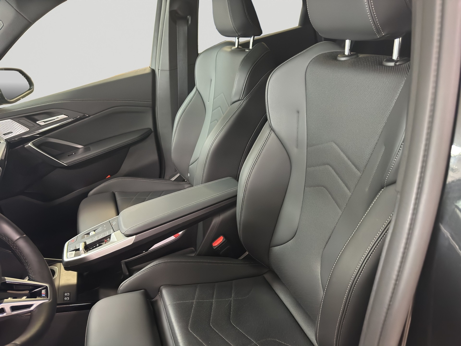 BMW X1 xDrive 20d 48V M Sport-image-10
