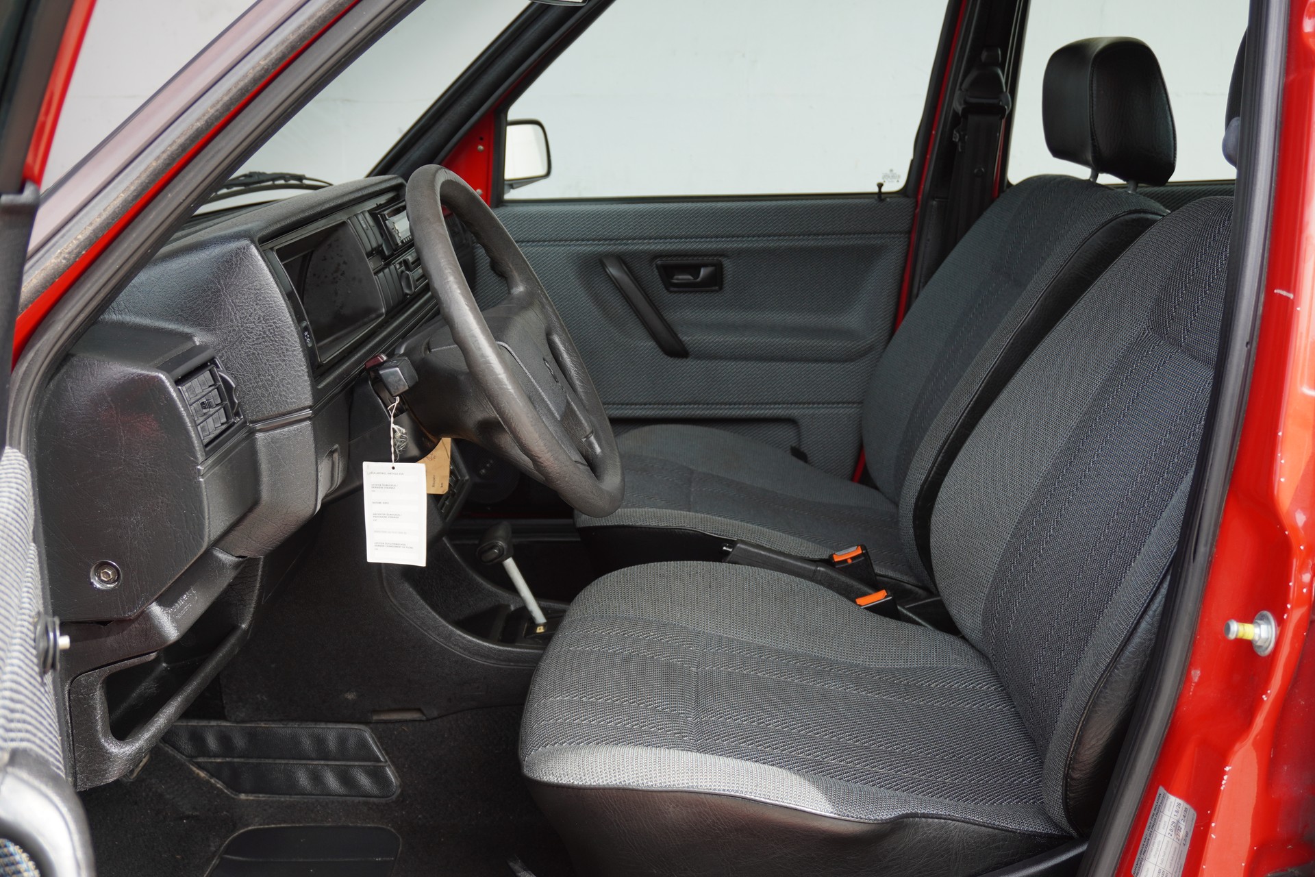 VW Golf 1800 GL-image-7