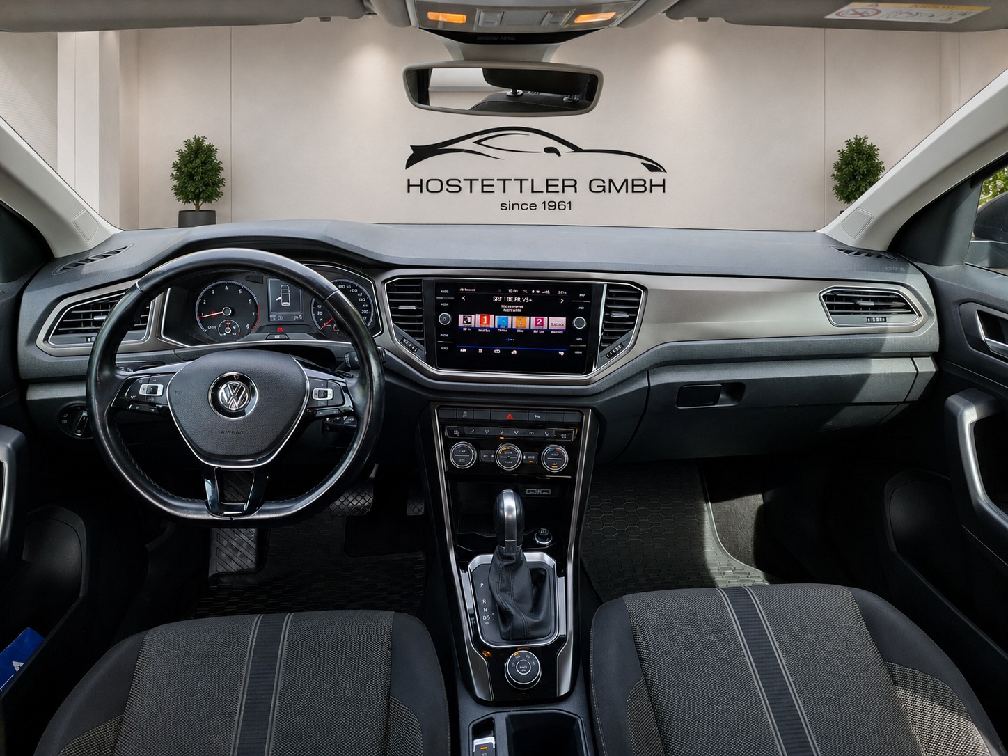 VW T-Roc 2.0 TSI Advance DSG 4Motion-image-5