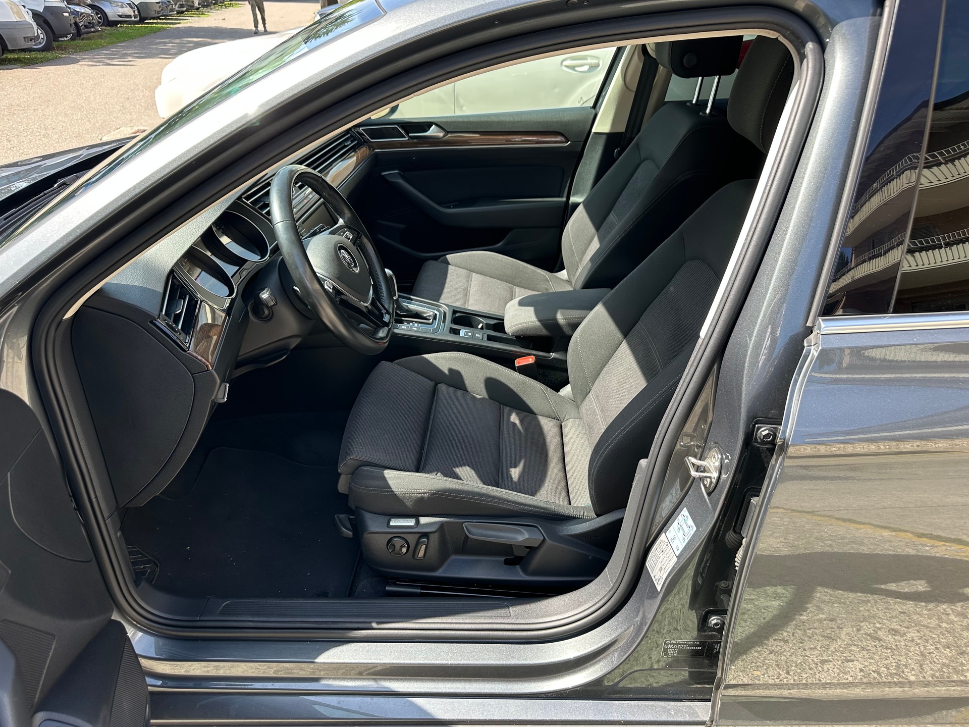 VW Passat 1.8 TSI BMT Comfortline DSG-image-7