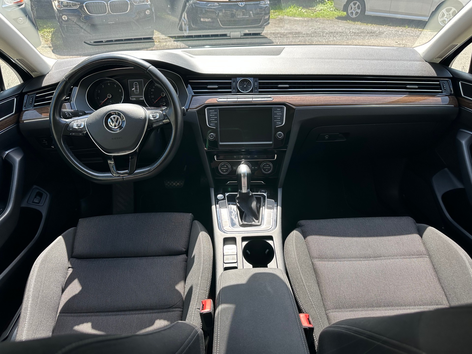 VW Passat 1.8 TSI BMT Comfortline DSG-image-6