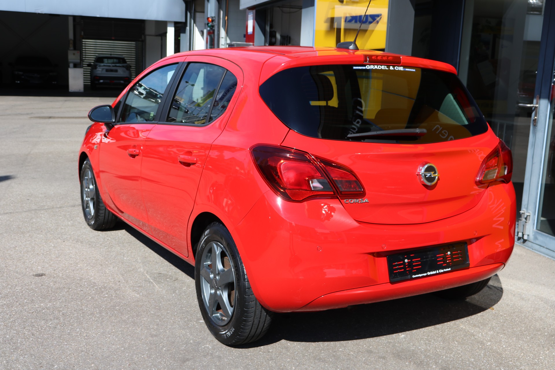 OPEL Corsa 1.4i Enjoy Automat-showroom-element-2