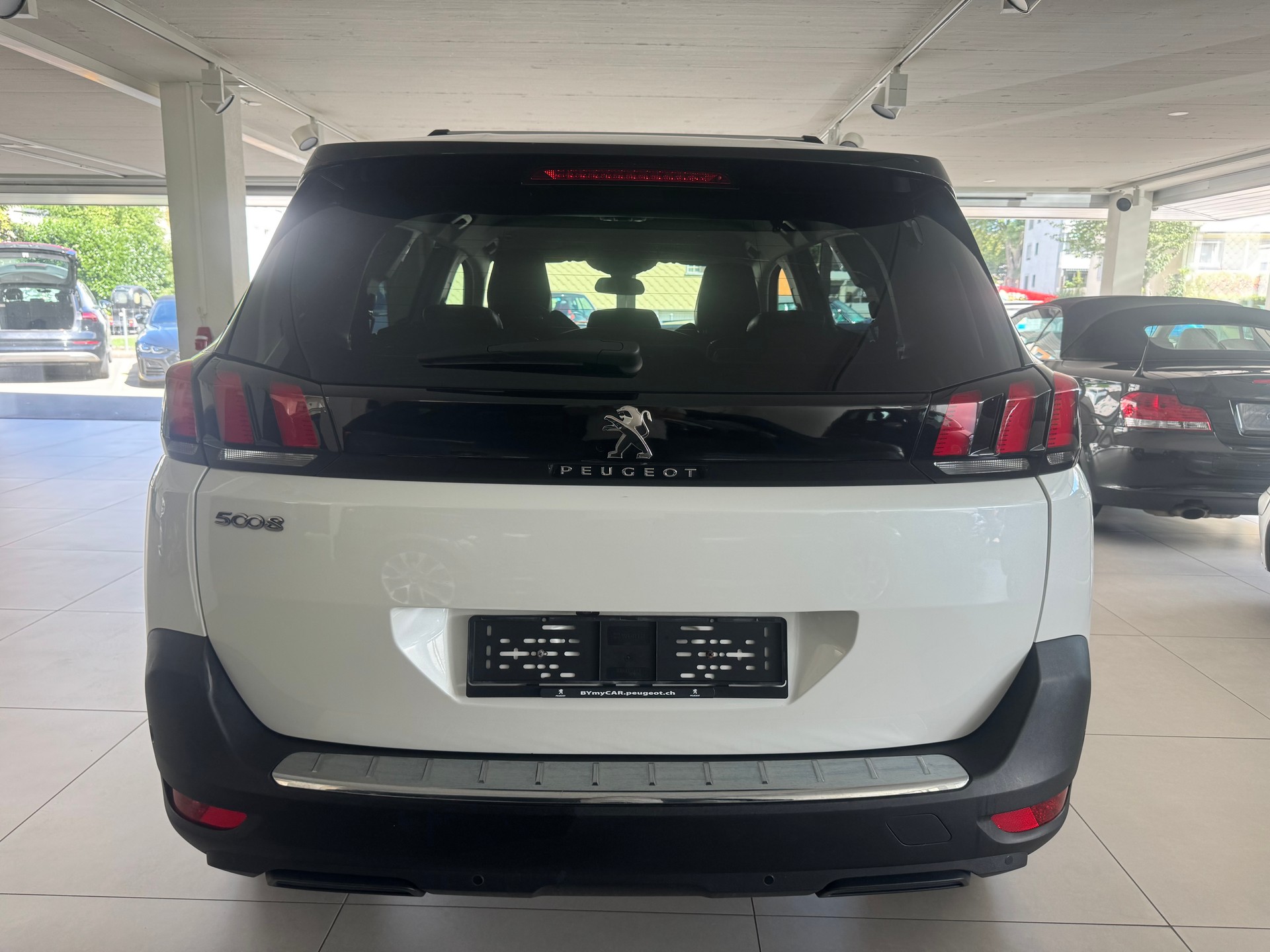 PEUGEOT 5008 1.6 BlueHDi Allure ETA-image-7