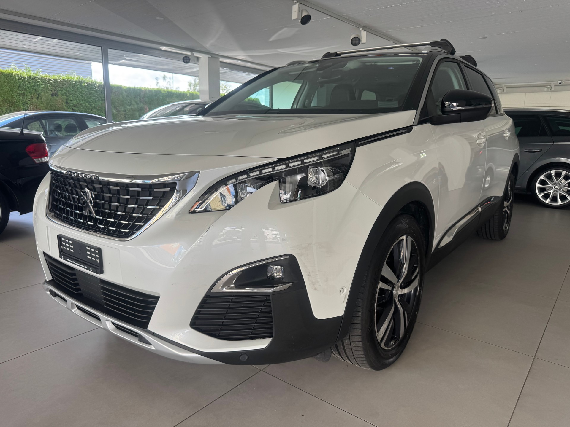 PEUGEOT 5008 1.6 BlueHDi Allure ETA-image-0