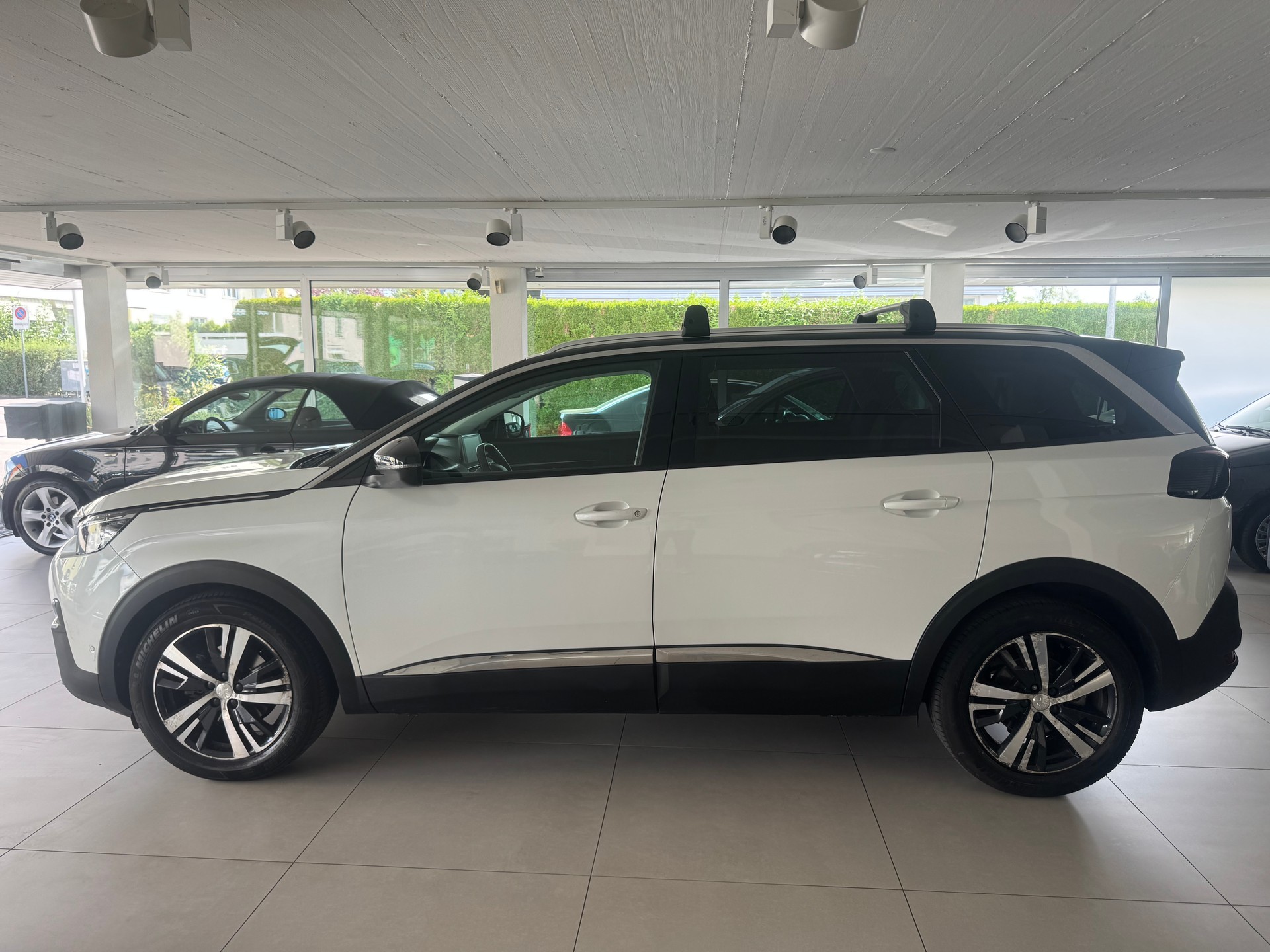 PEUGEOT 5008 1.6 BlueHDi Allure ETA-image-4