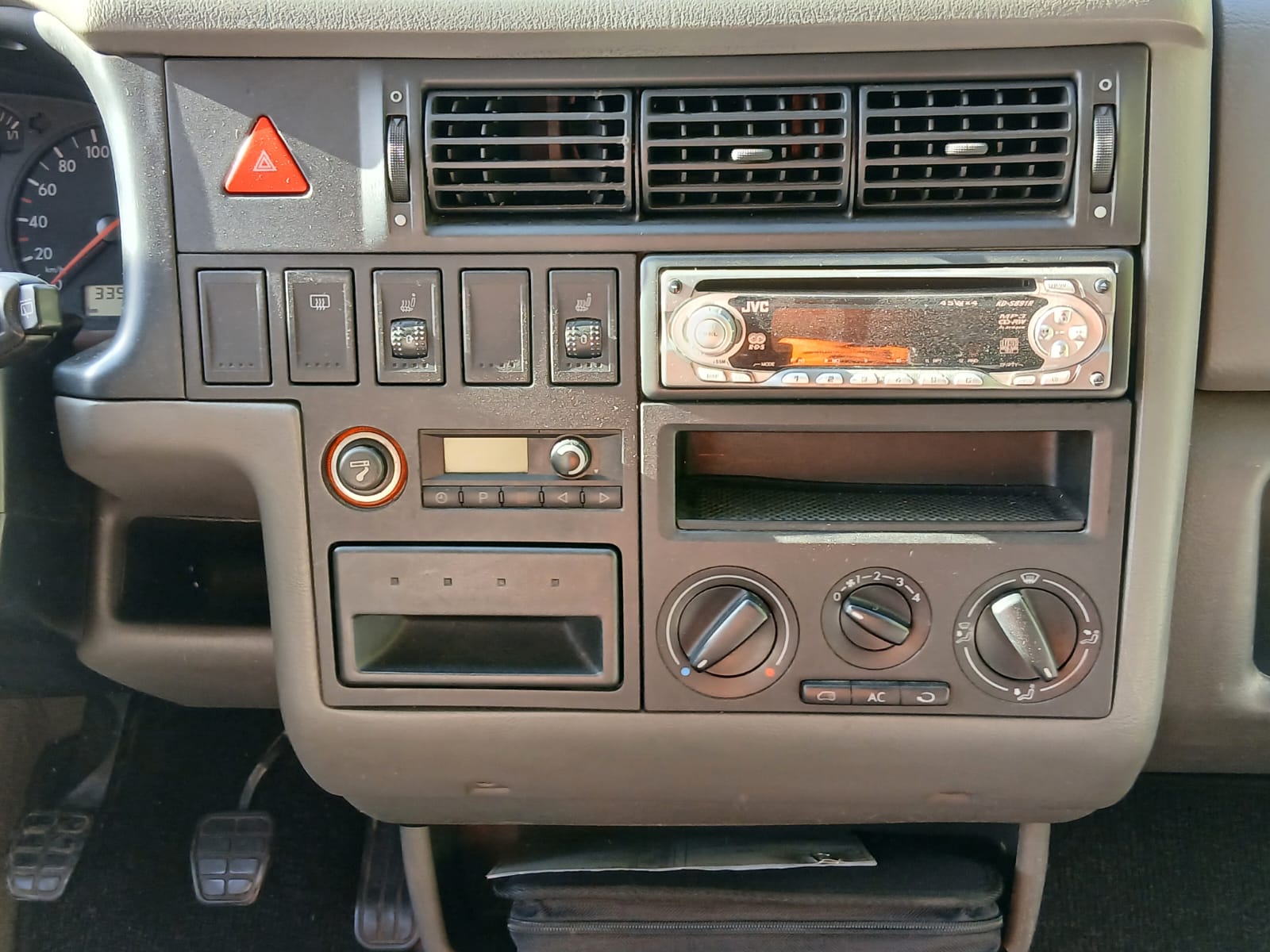 VW Multivan-image-7