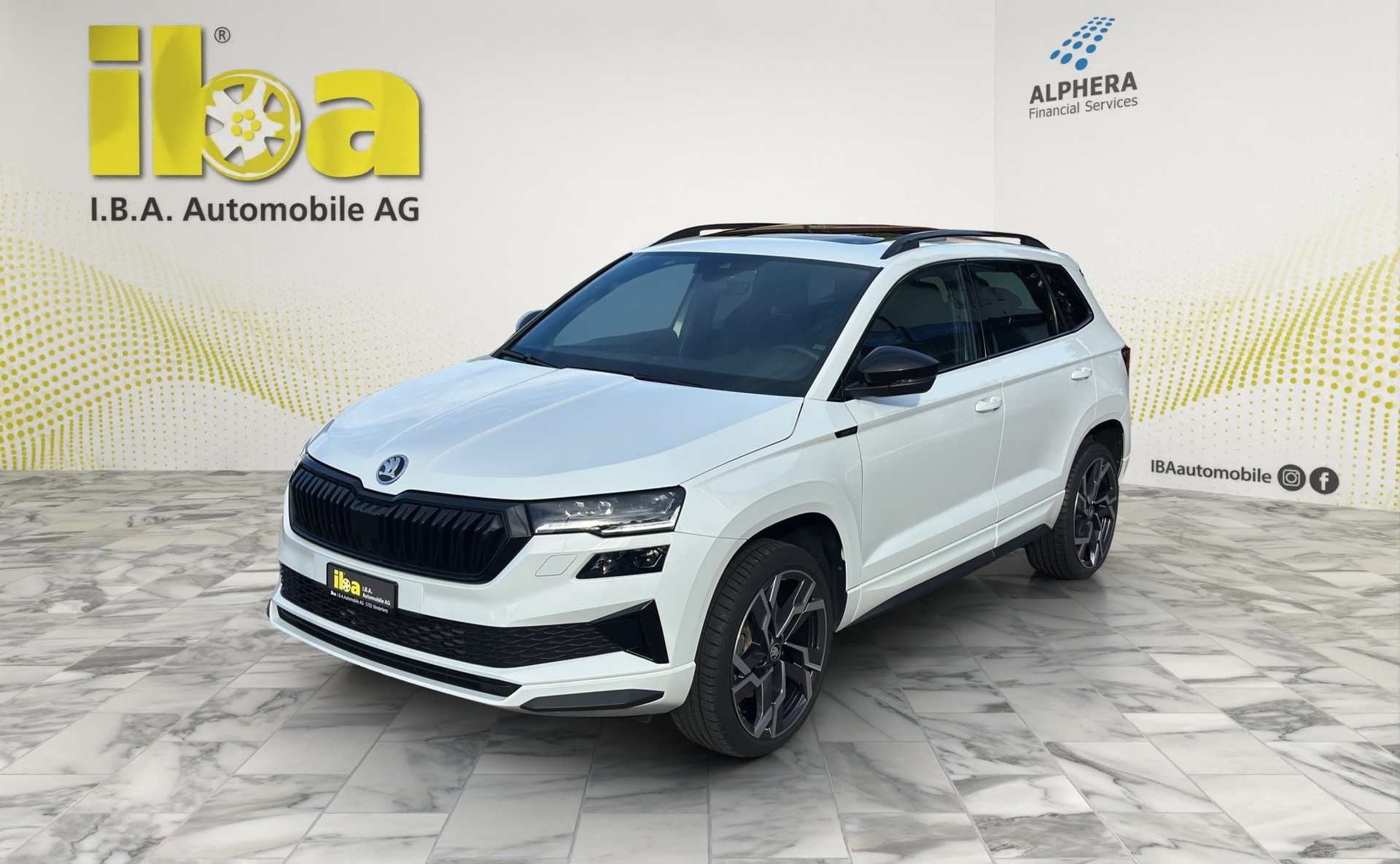 SKODA Karoq 1.5TSI Sport Line Aut. Panorama-Schiebedach-image-0