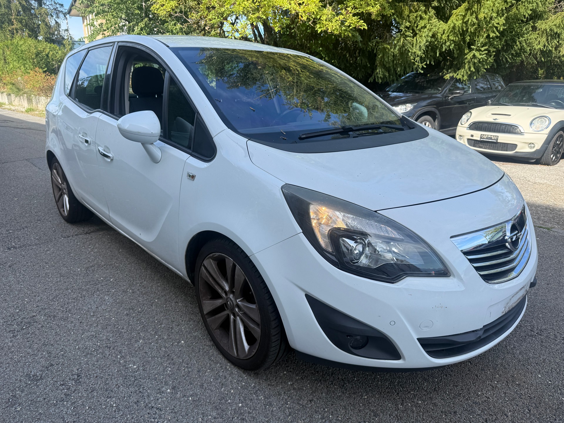OPEL Meriva 1.4 Turbo Active Edition-image-1