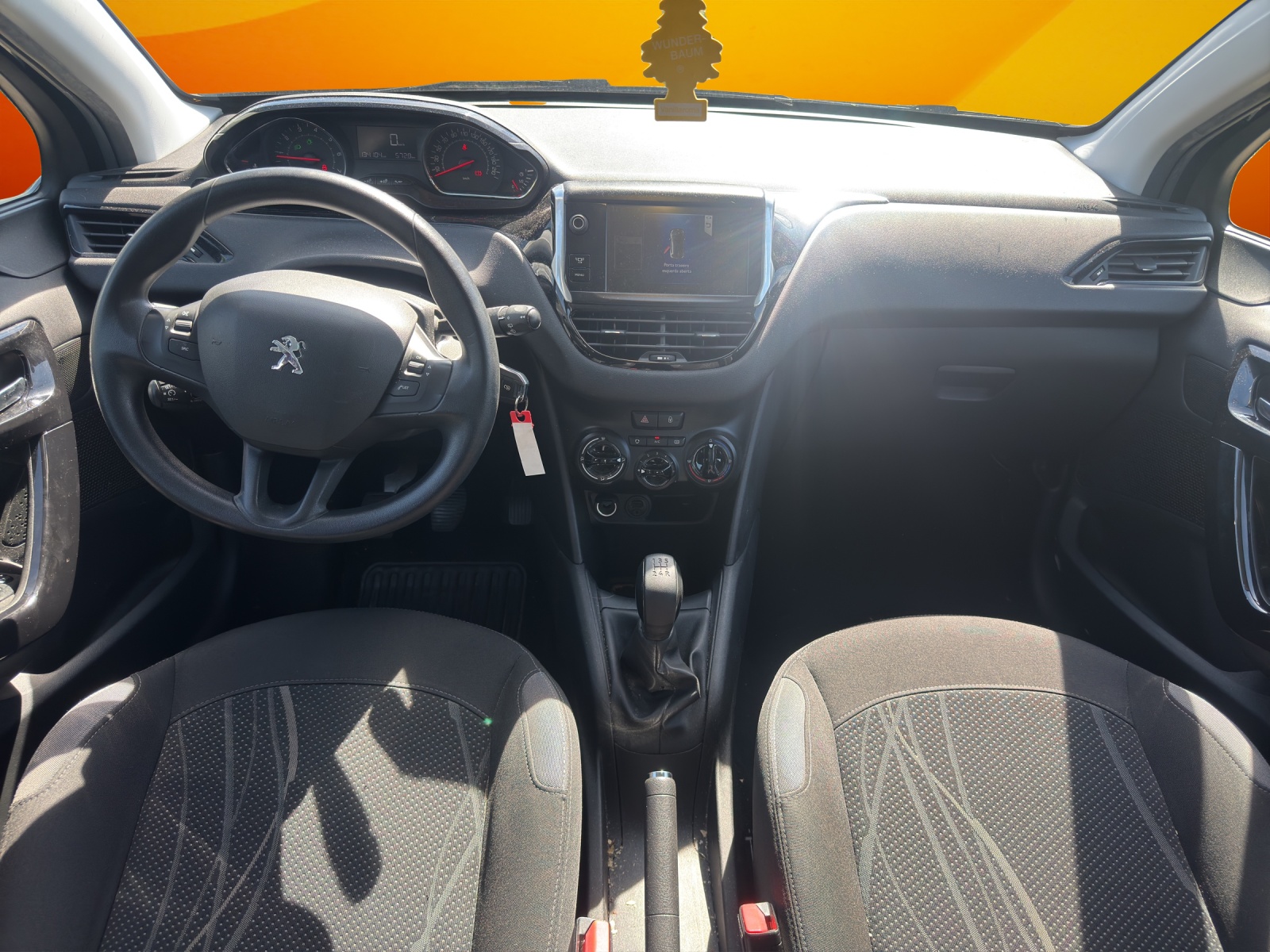 PEUGEOT 208 1.4 VTI Active-image-8