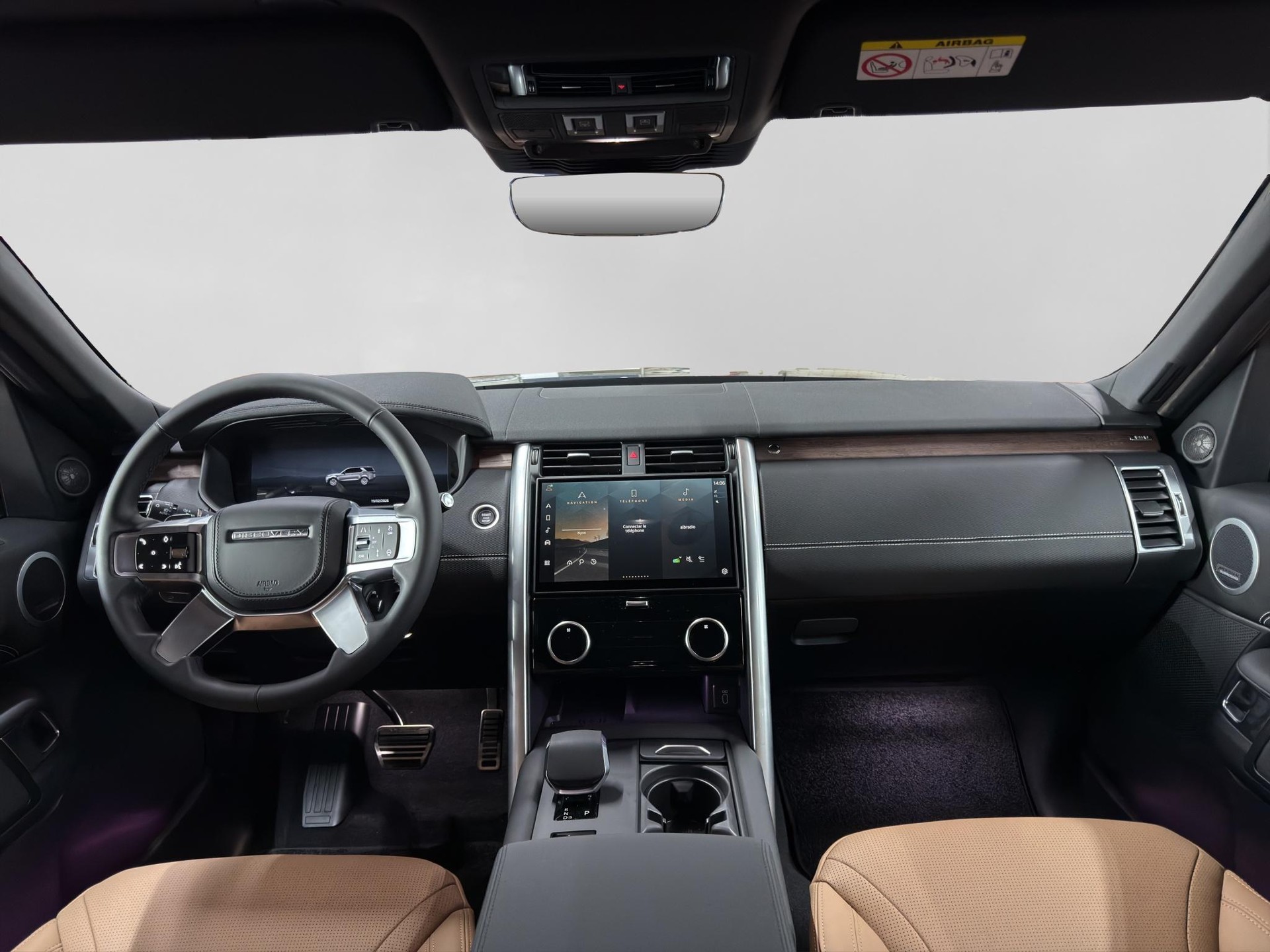 LAND ROVER Discovery 3.0 D I6 350 Dynamic HSE-image-7