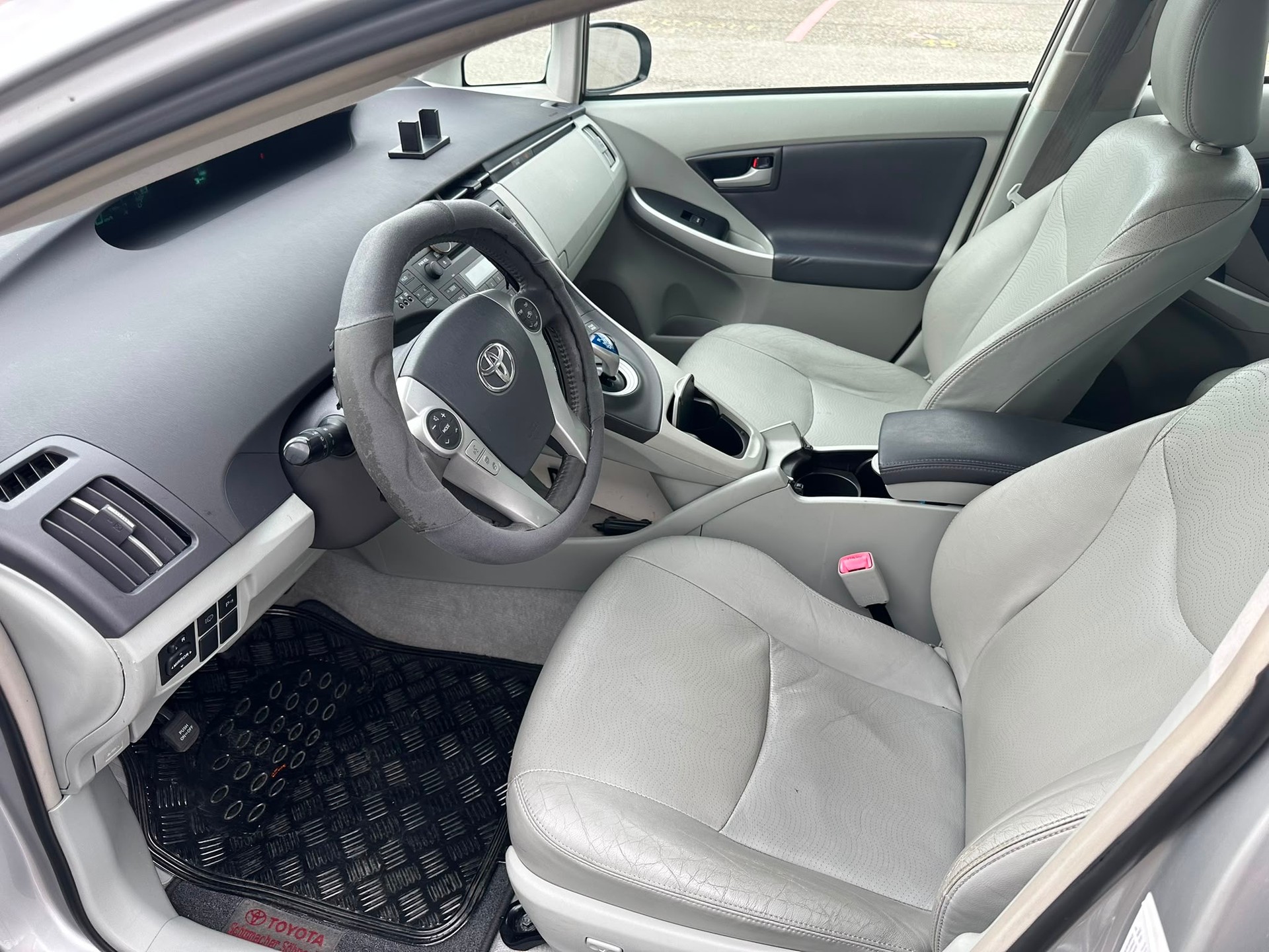 TOYOTA Prius 1.8 16V HSD Luna-image-8