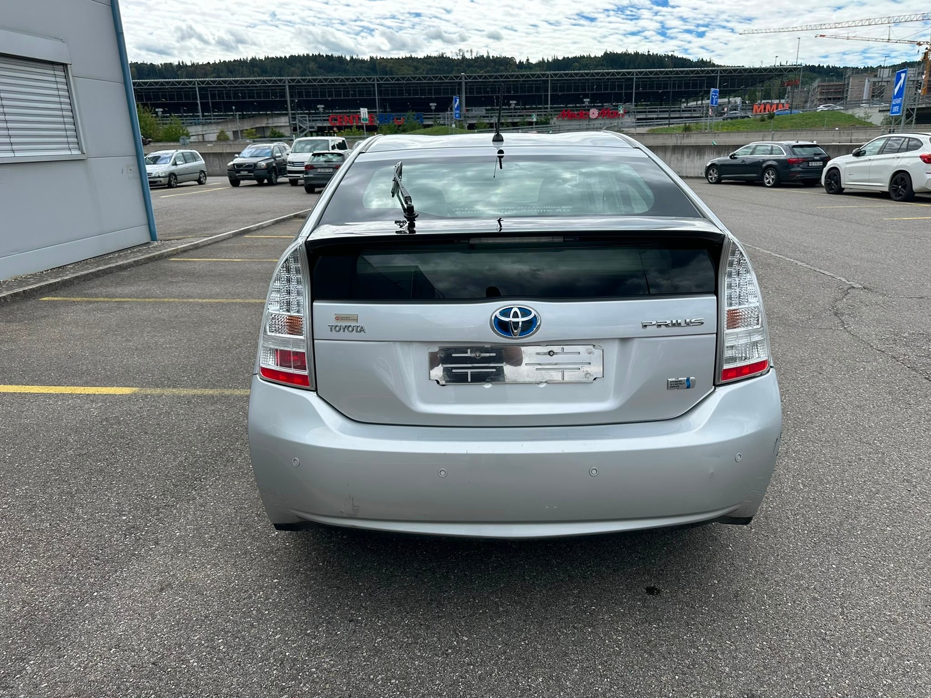 TOYOTA Prius 1.8 16V HSD Luna-image-0