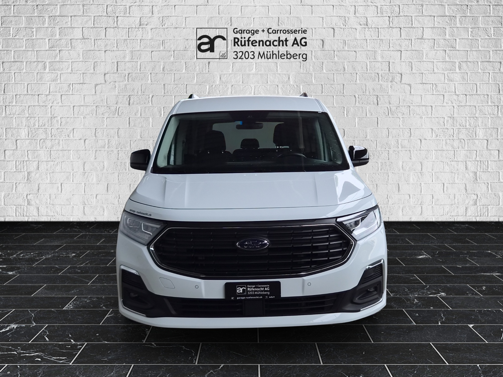 FORD TOURNEO Connect 1.5 EcoBoost 150 Titanium PHEV-image-2