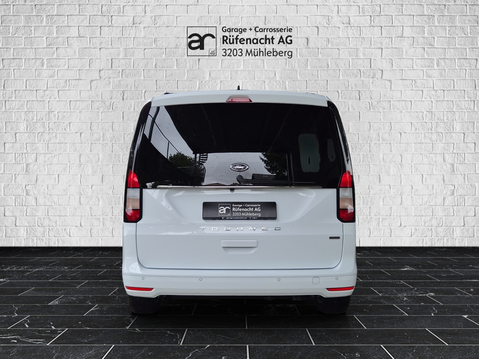 FORD TOURNEO Connect 1.5 EcoBoost 150 Titanium PHEV-image-3