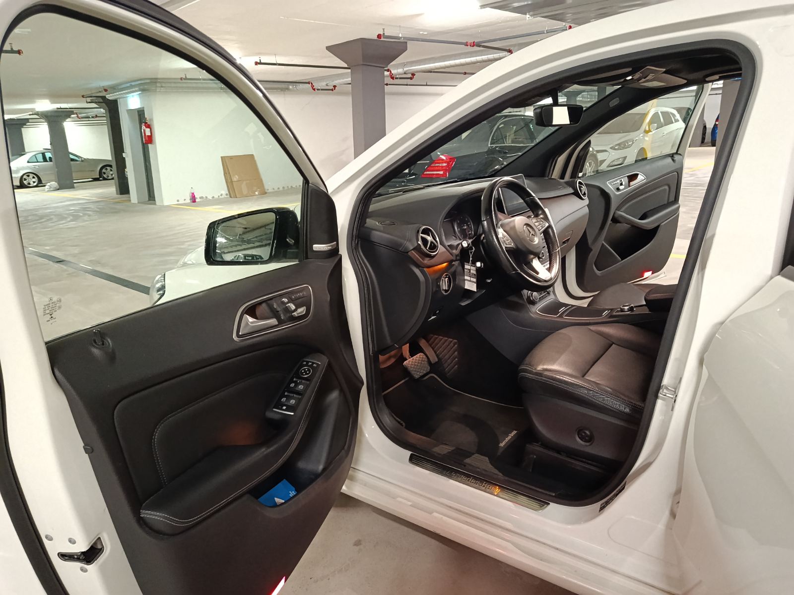 MERCEDES-BENZ B 200 CDI Urban 4Matic 7G-DCT-image-5