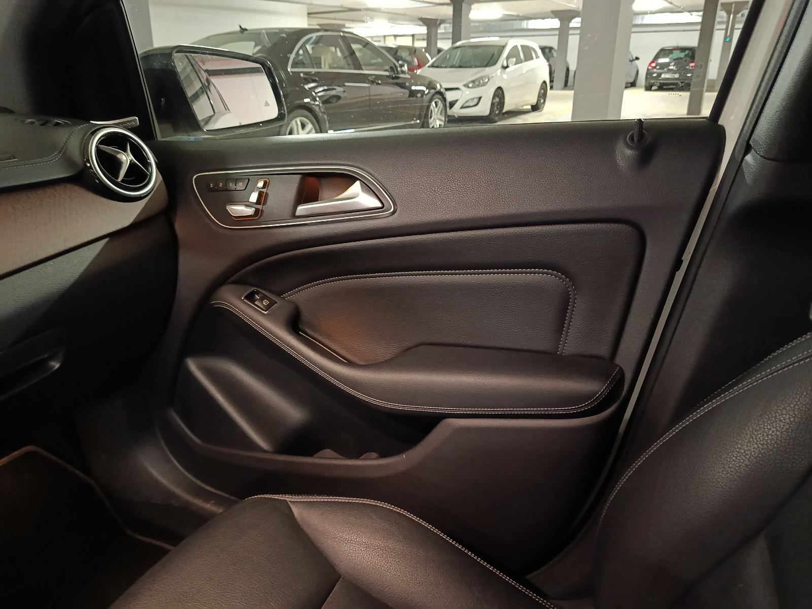 MERCEDES-BENZ B 200 CDI Urban 4Matic 7G-DCT-image-28